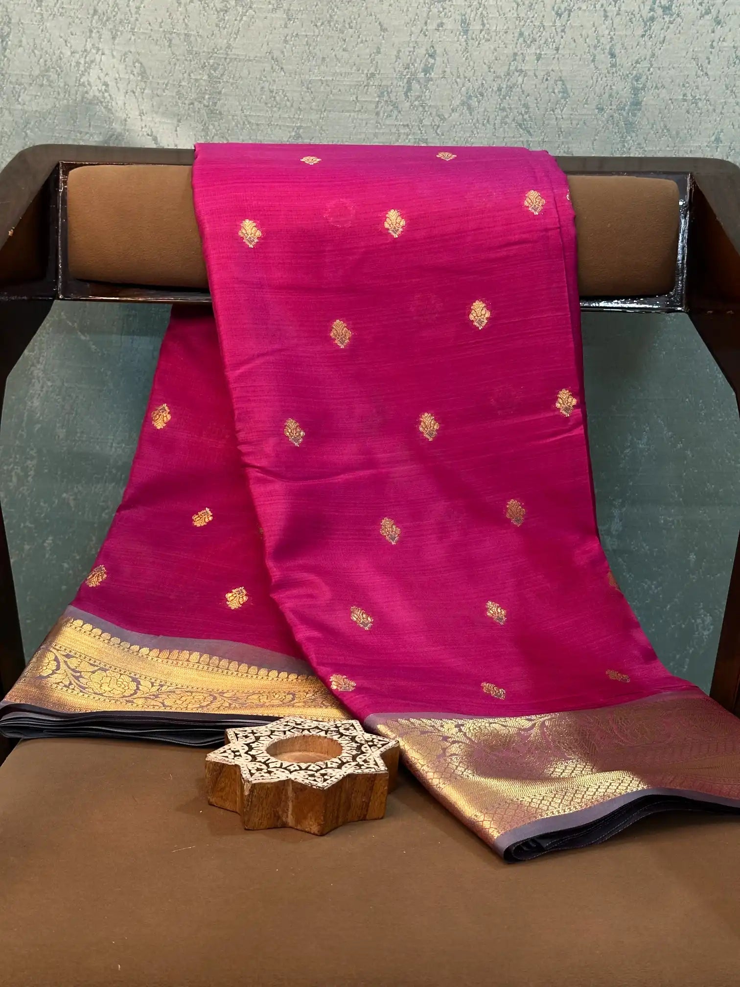 Eccentric Weave Softsilk Traditional Banarasi Saree