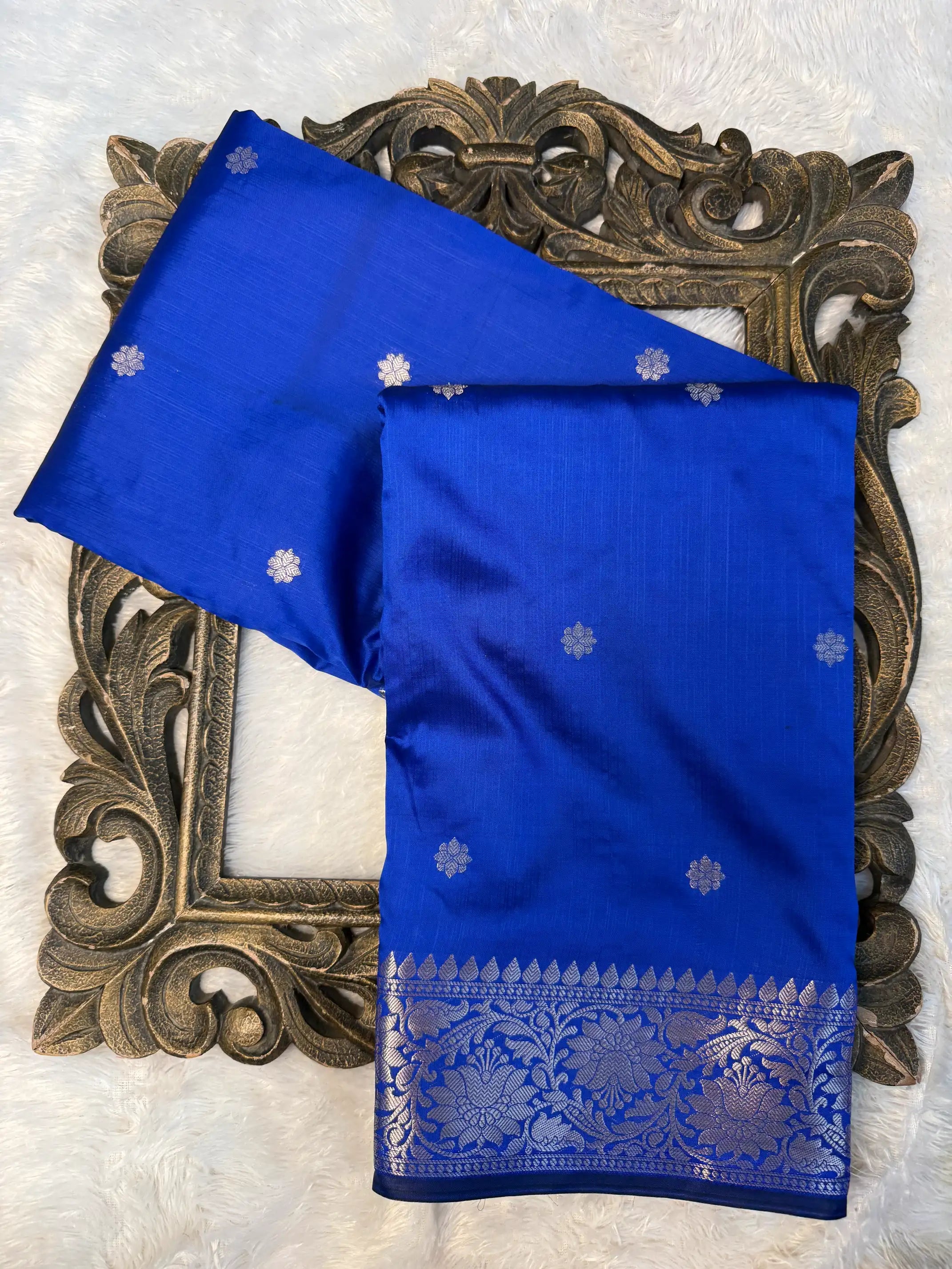 Eccentric Weave Softsilk Traditional Banarasi Saree