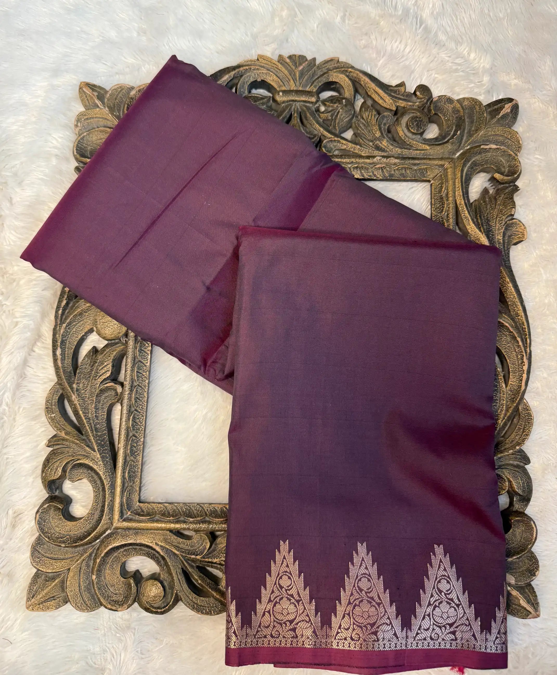 Contemporary Weave Kora Tissue Silk Banarasi Saree