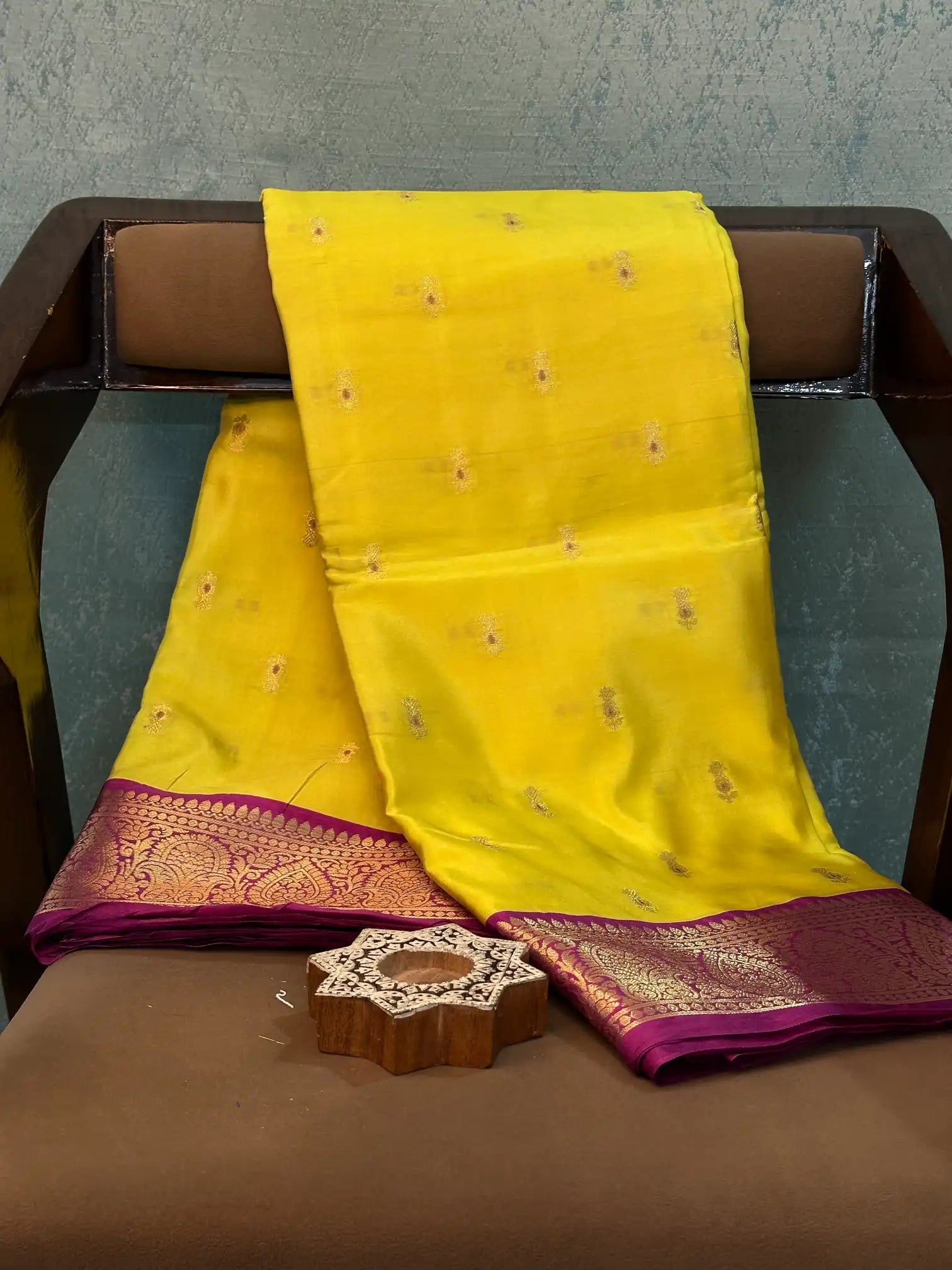 Eccentric Weave Softsilk Traditional Banarasi Saree