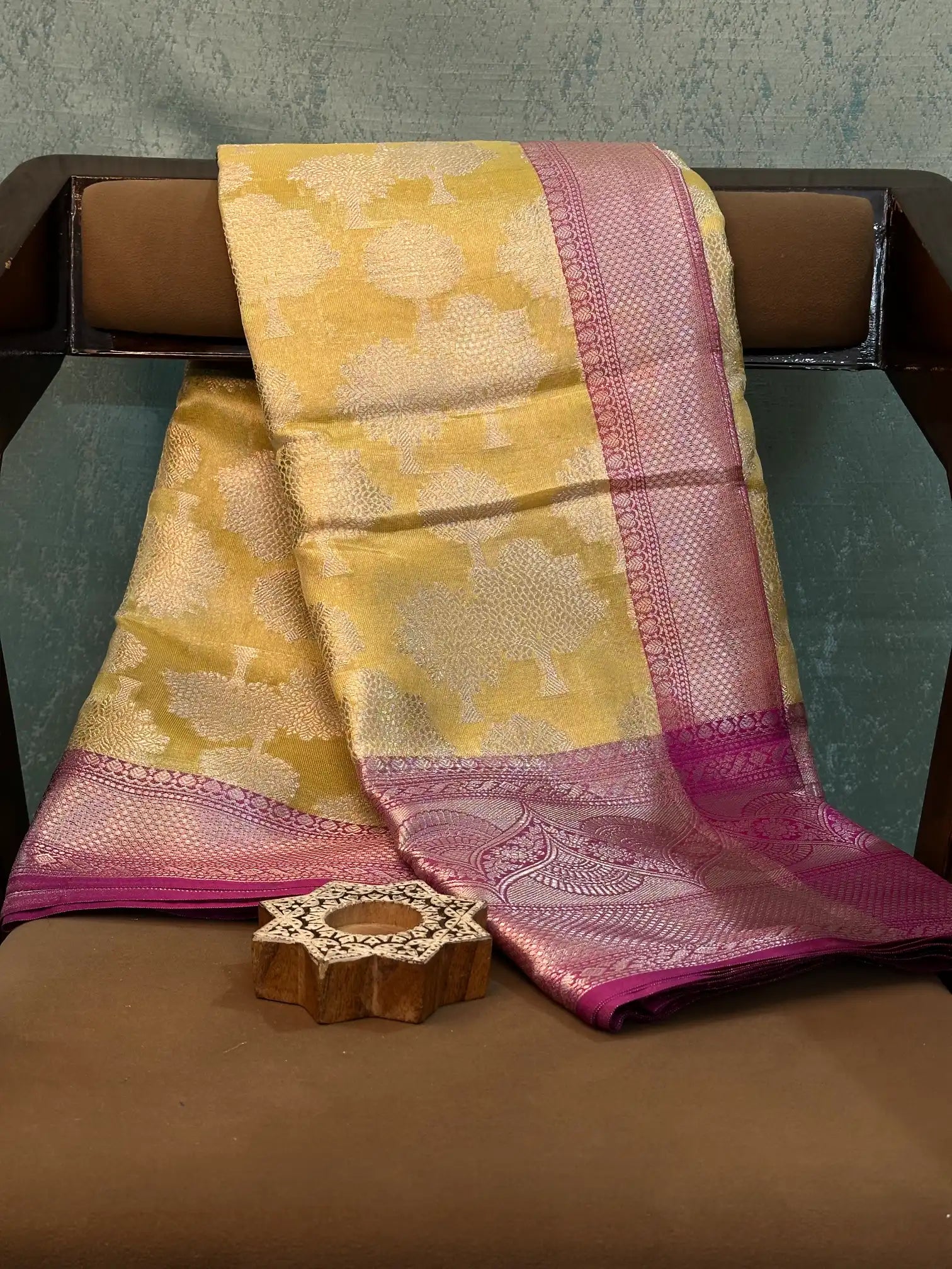 Eccentric Weave Softsilk Traditional Banarasi Saree