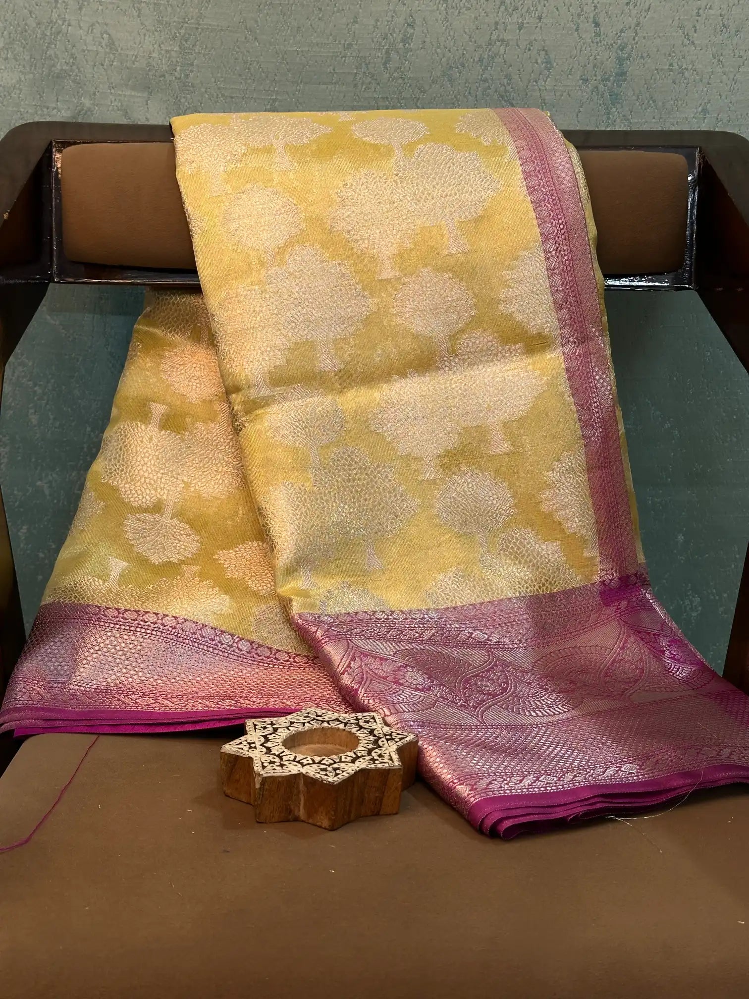 Eccentric Weave Softsilk Traditional Banarasi Saree