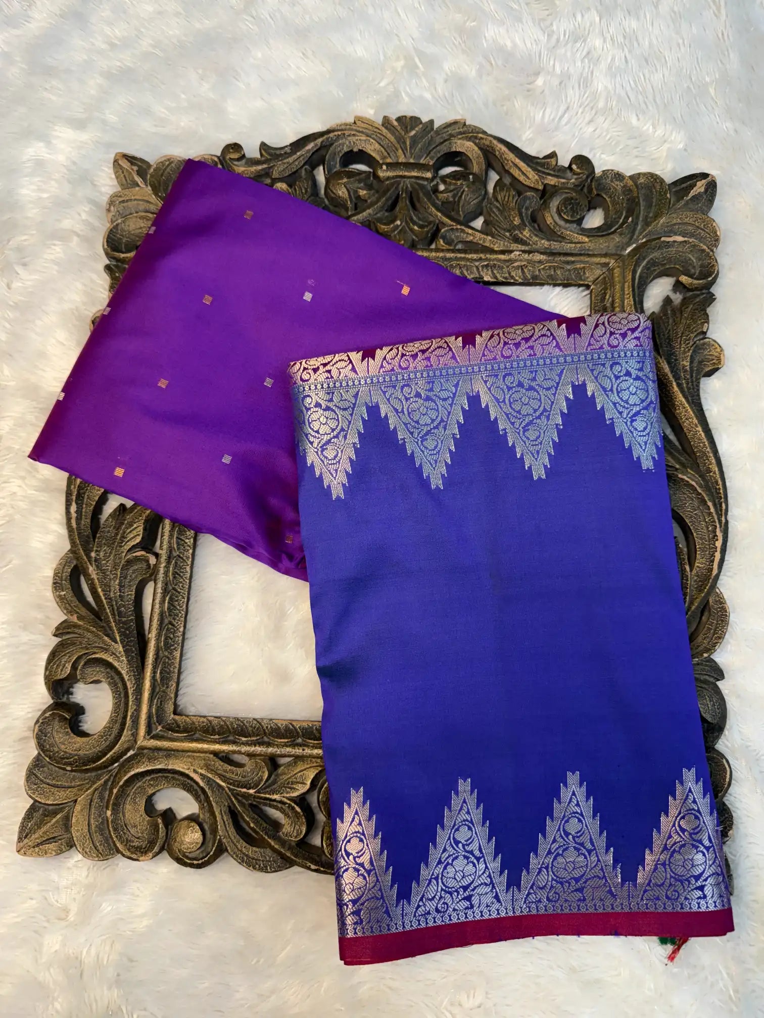 Contemporary Weave Kora Tissue Silk Banarasi Saree