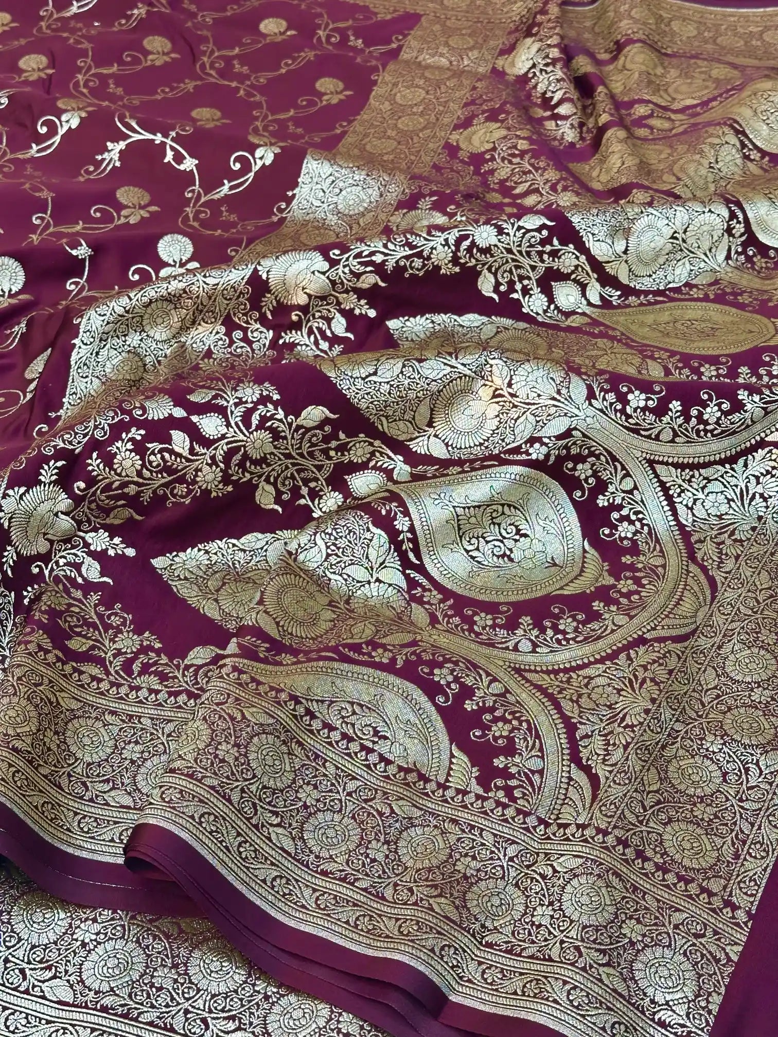 Vine Satin Silk Saree with Rich Texture Design and Classical Pallu