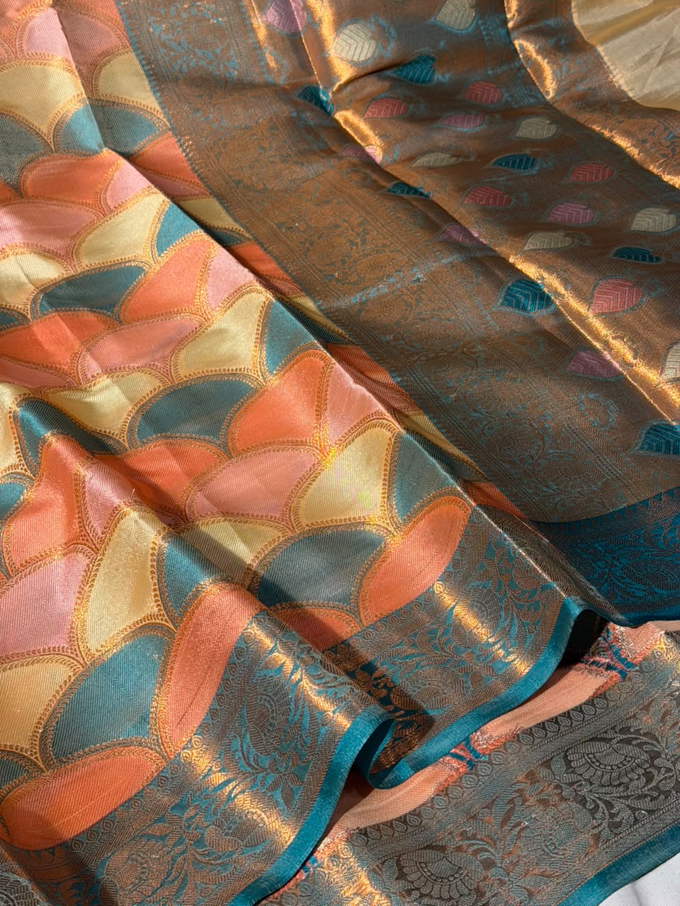 Rangkat Weave Softsilk Heritage Banarasi Saree