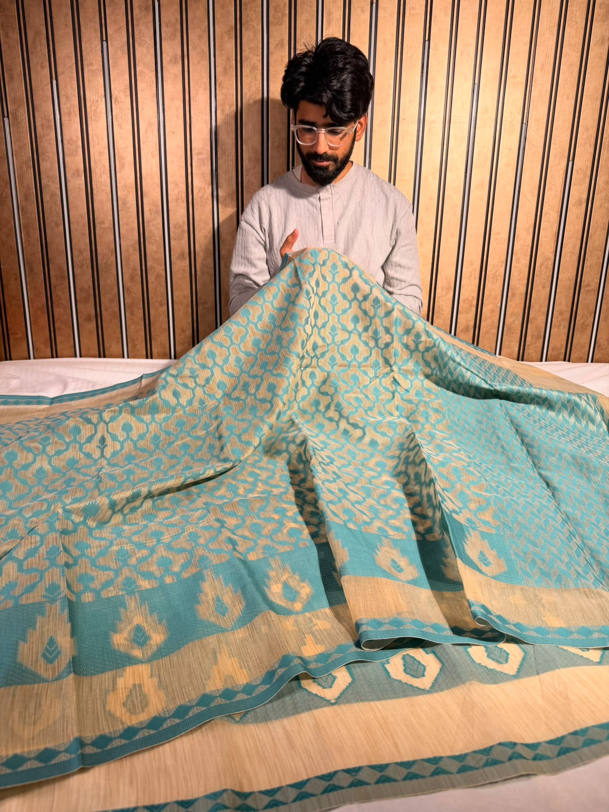 Cream Green Cotton Jamdani Pattern Saree