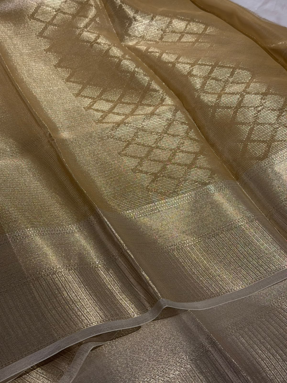 Liught Gold Softsilk Eccentric Banarasi Saree