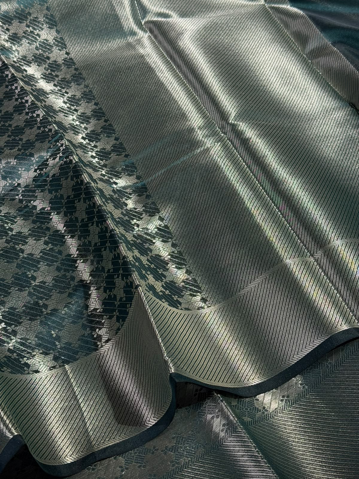 Bottle Green Softsilk Eccentric Banarasi Saree