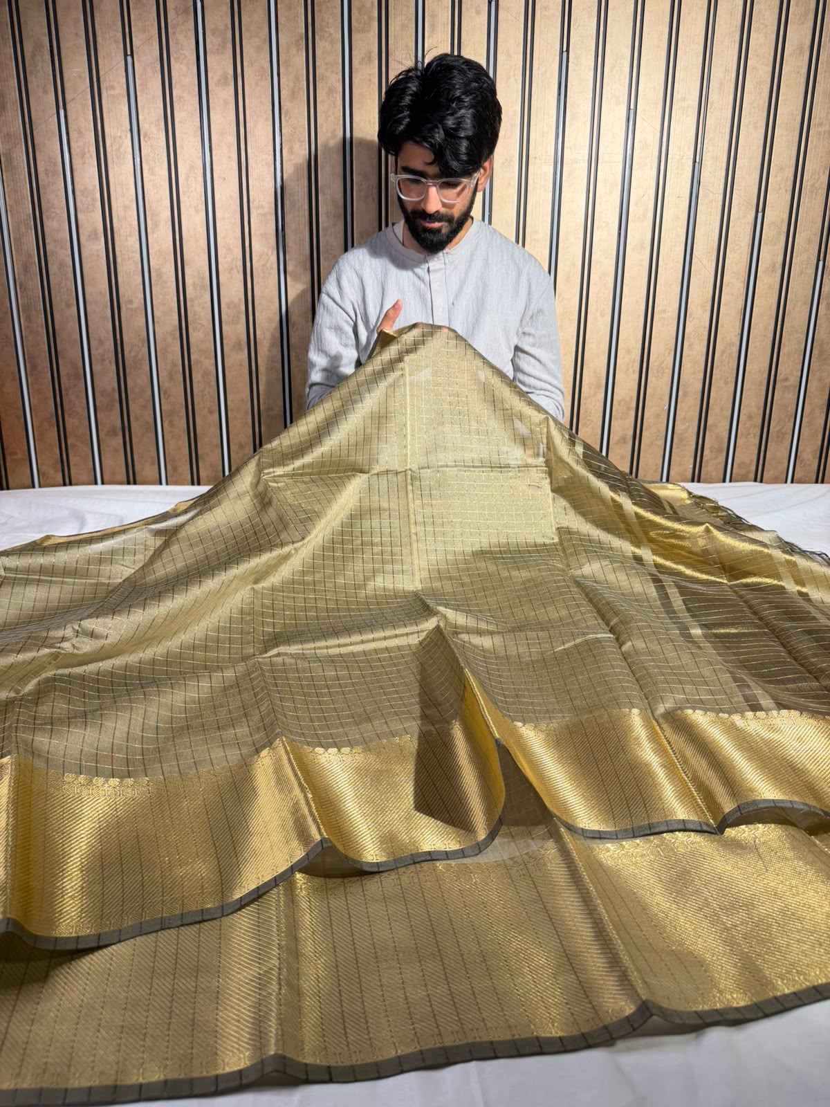 Tussle Cheak Softsilk Eccentric Banarasi Saree
