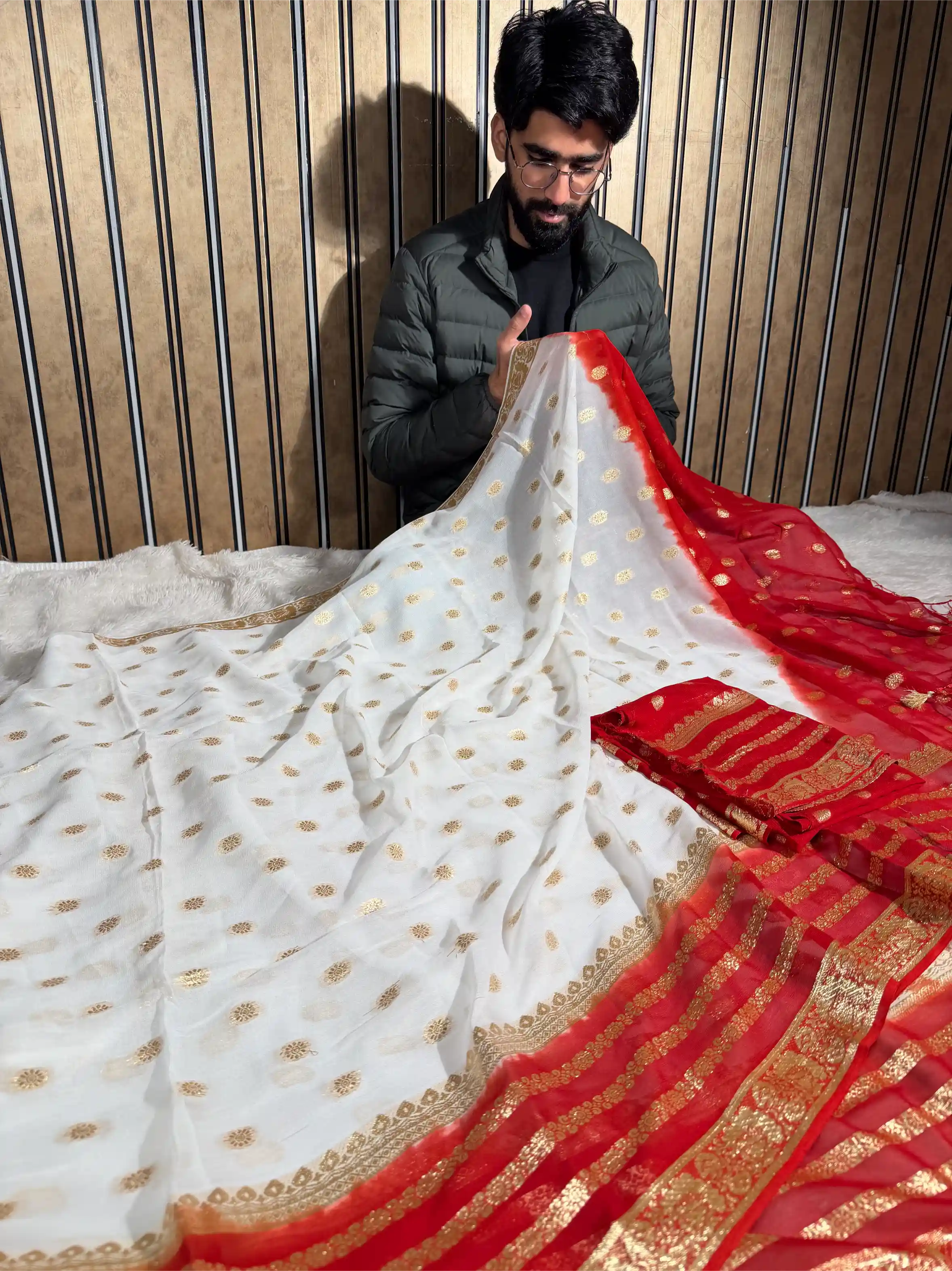 White Red Contrast Viscose Georgette Banarasi Saree