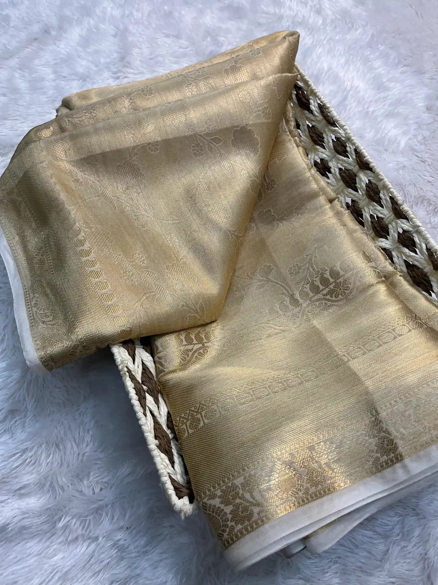 Zari Border Weave Traditional Banarasi Saree