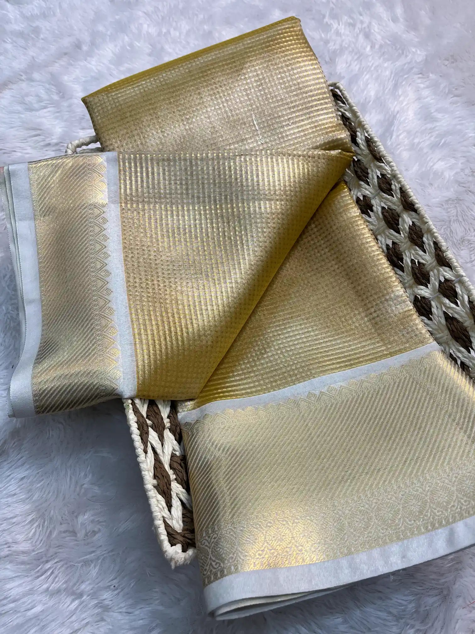 Zari Border Weave Traditional Banarasi Saree