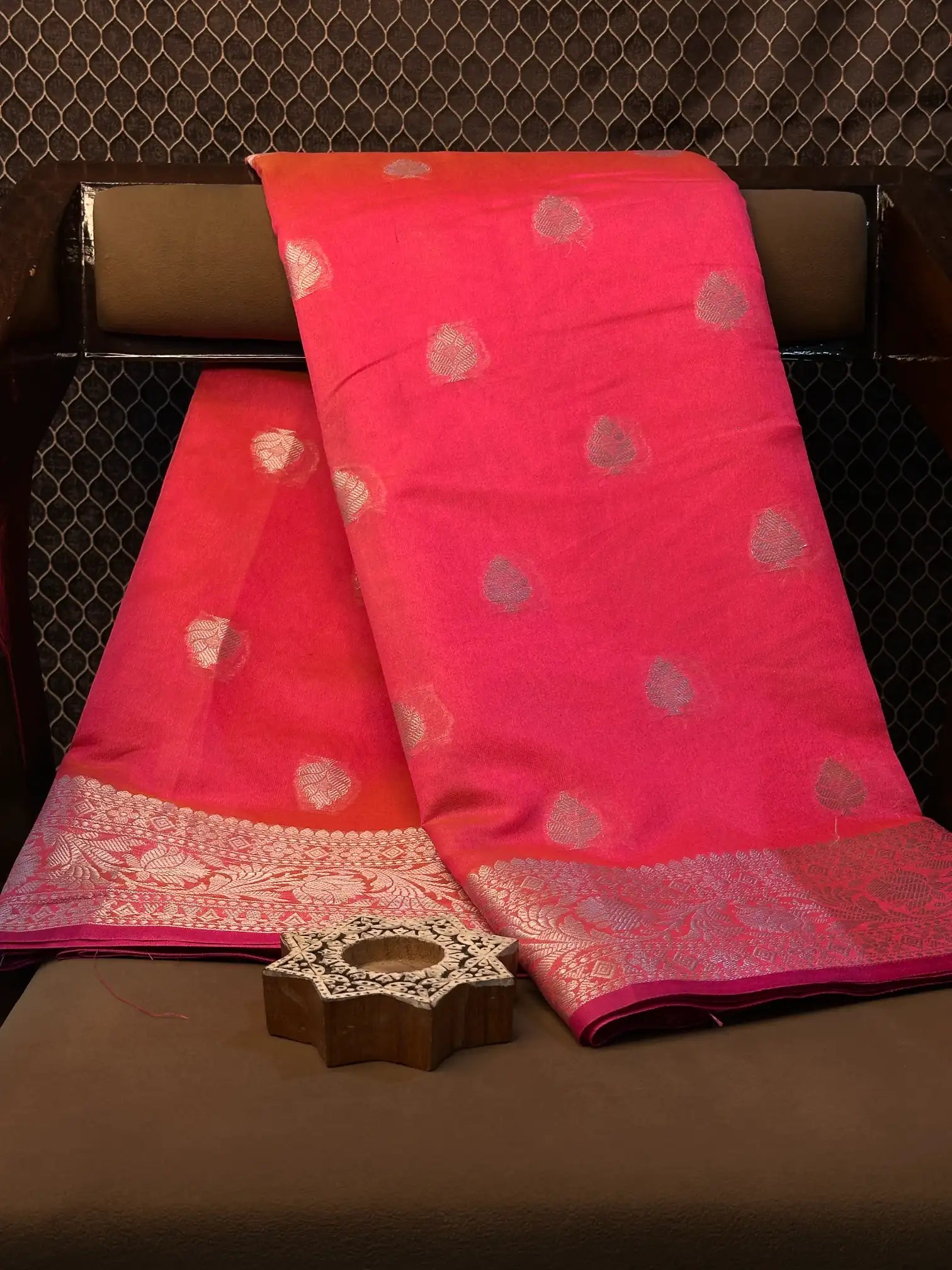 Premium contemperory weave softsilk Banarasi saree