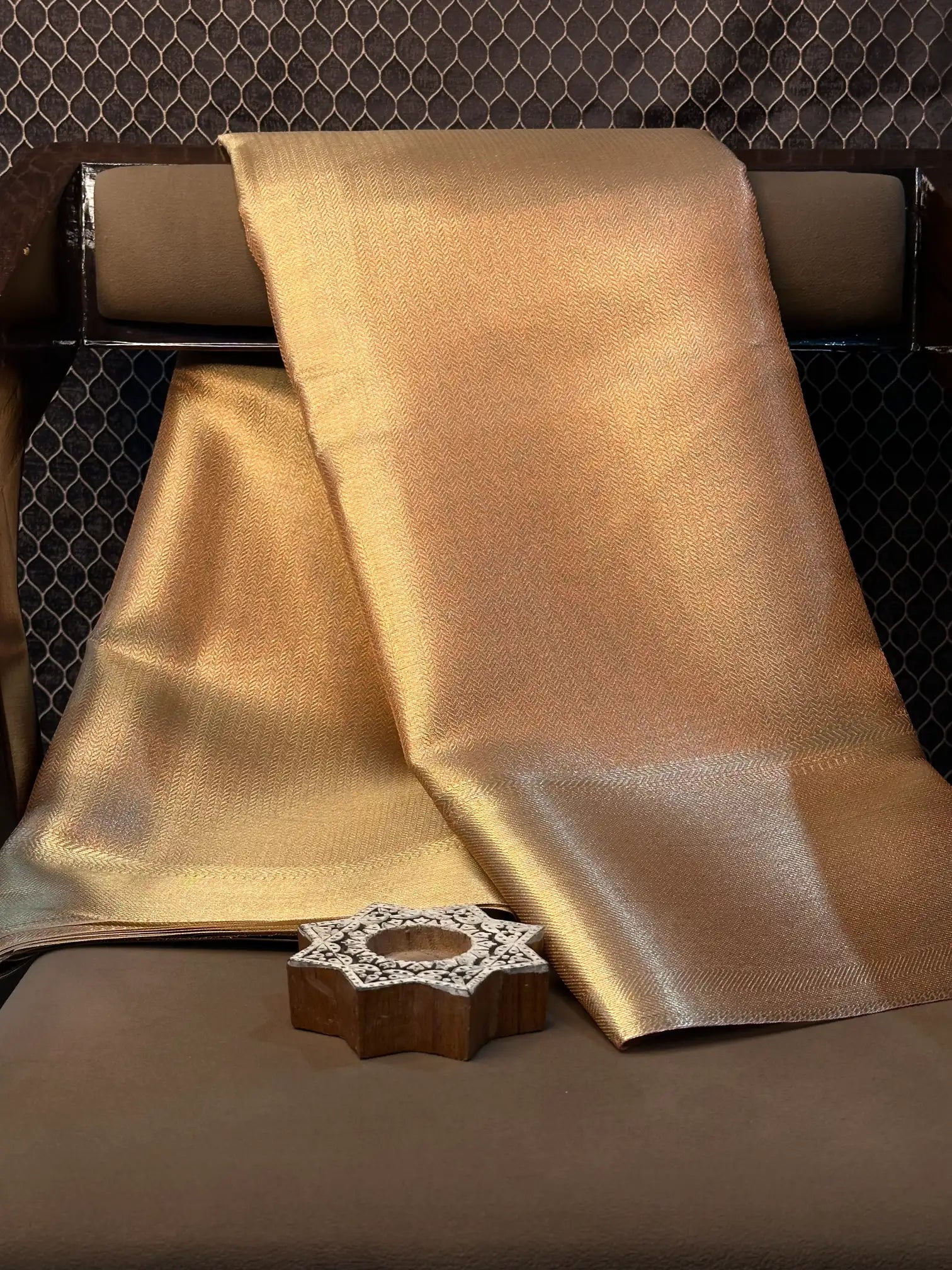 Premium contemperory weave softsilk Banarasi saree