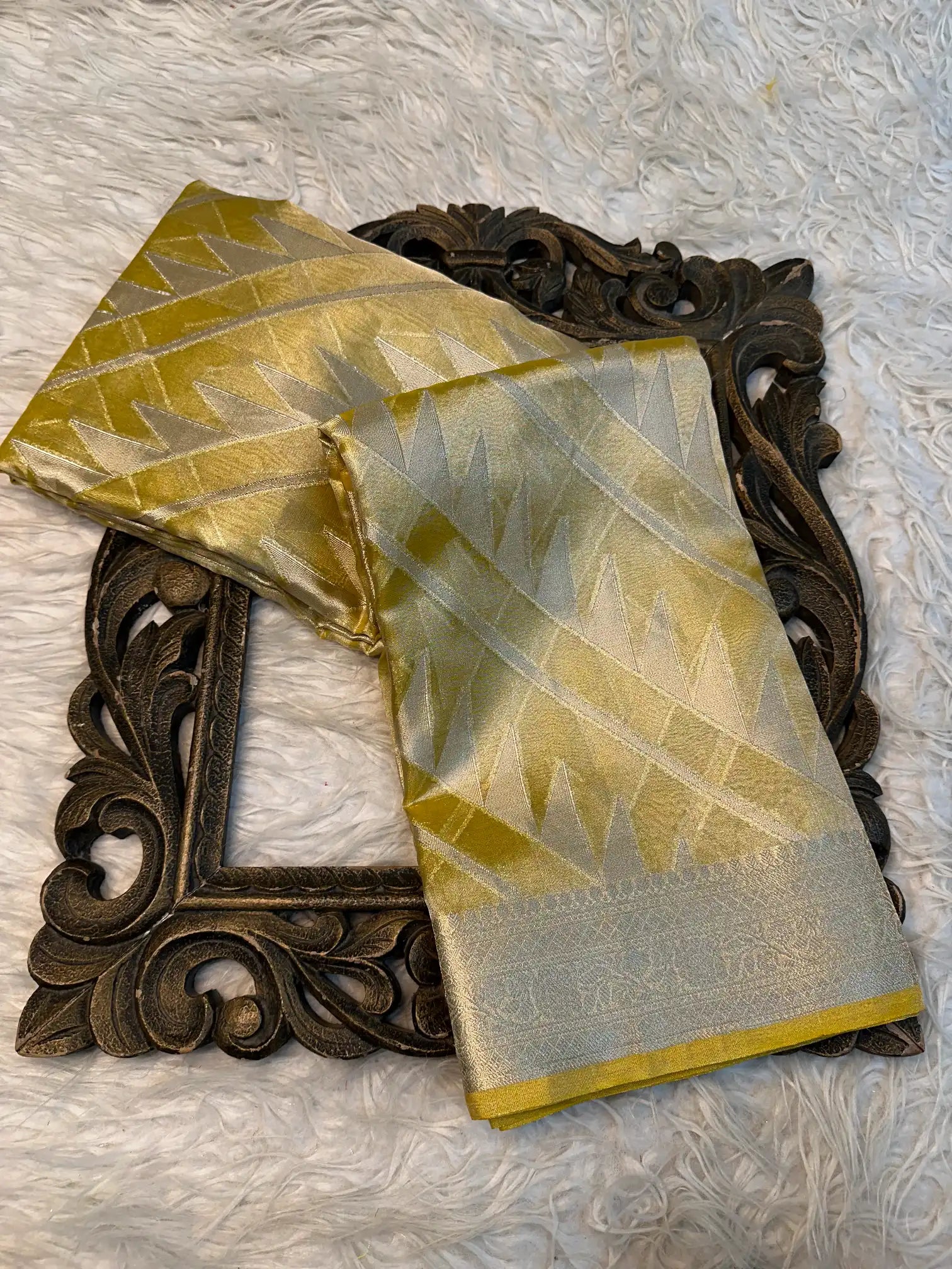 Contemporary Weave Softsilk Heritage Banarasi Saree