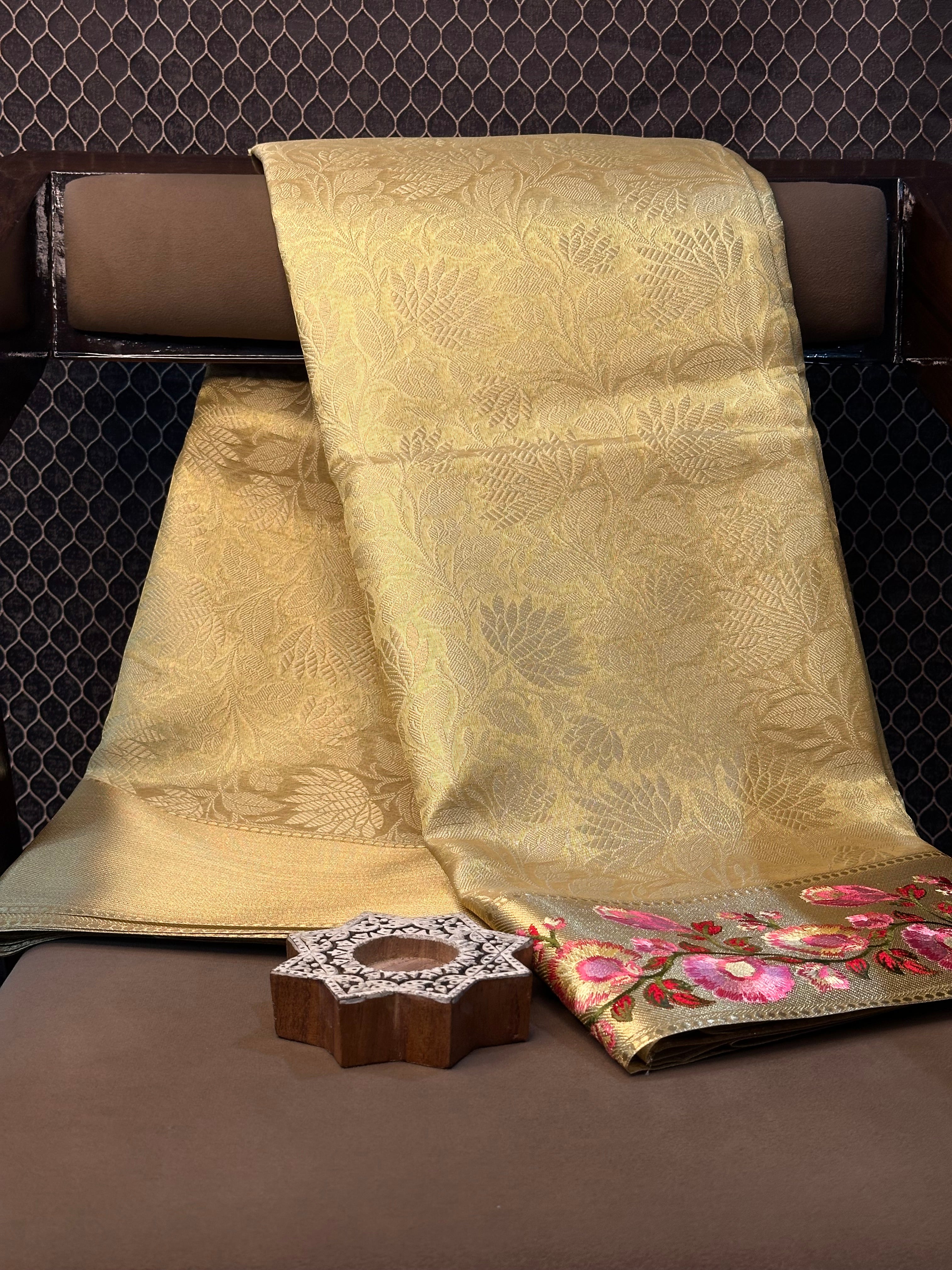 Traditional weave Softsilk Banarasi saree