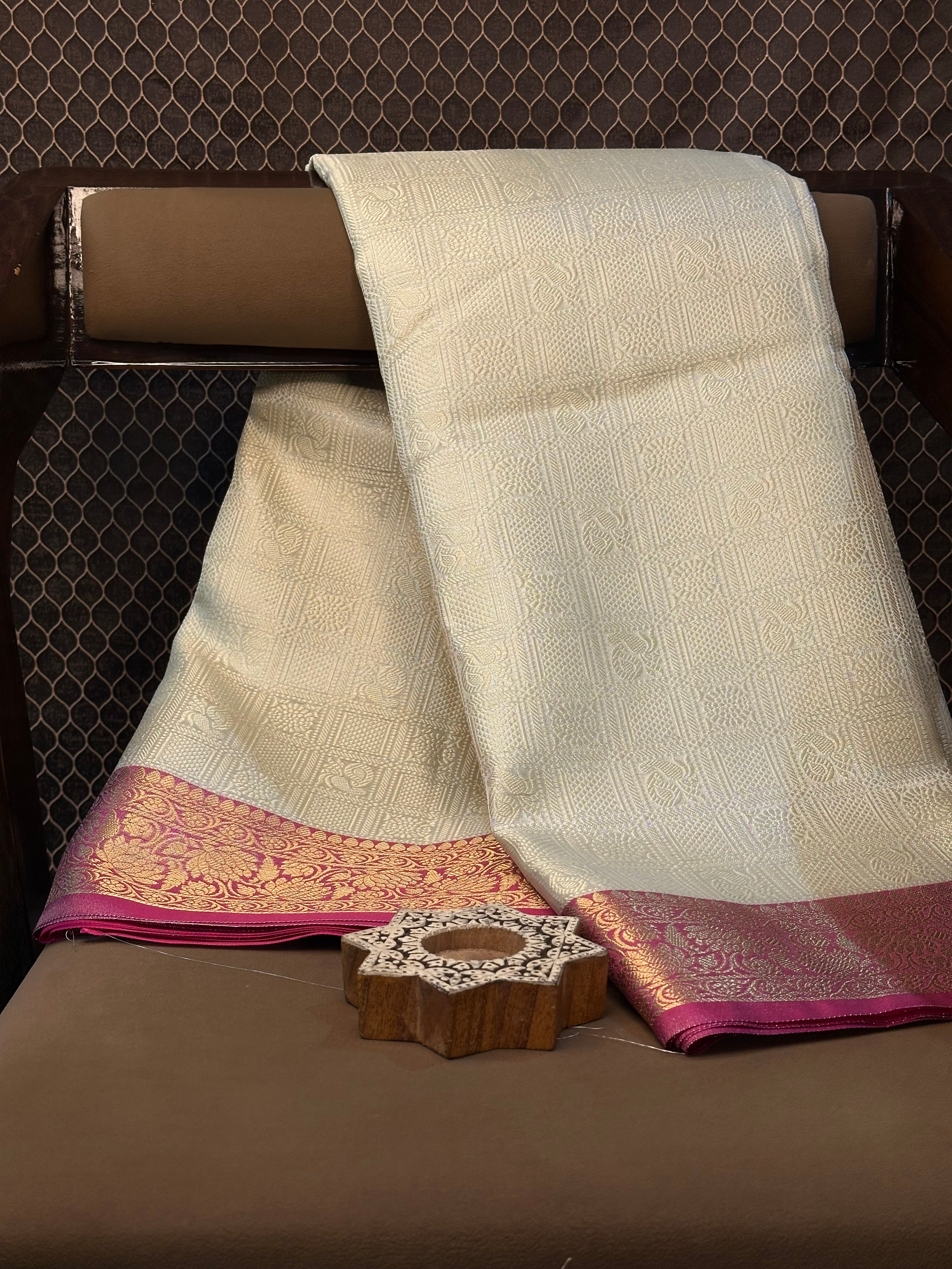 Traditional weave Softsilk Banarasi saree