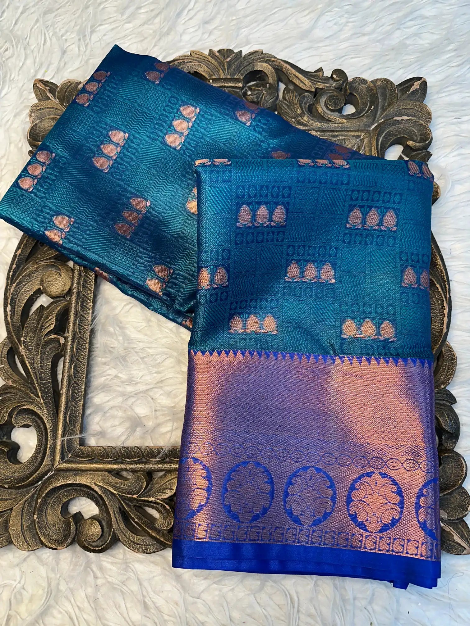 Contemporary Weave Softsilk Heritage Banarasi Saree