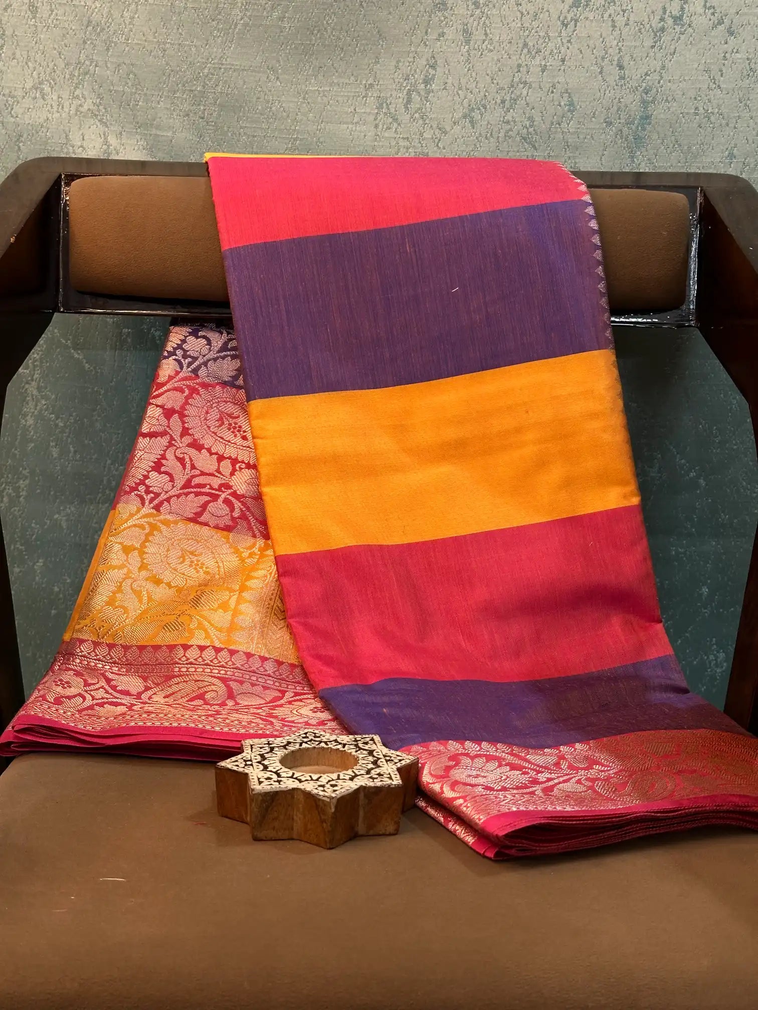 Contemporary Weave Kora Tissue Silk Banarasi Saree