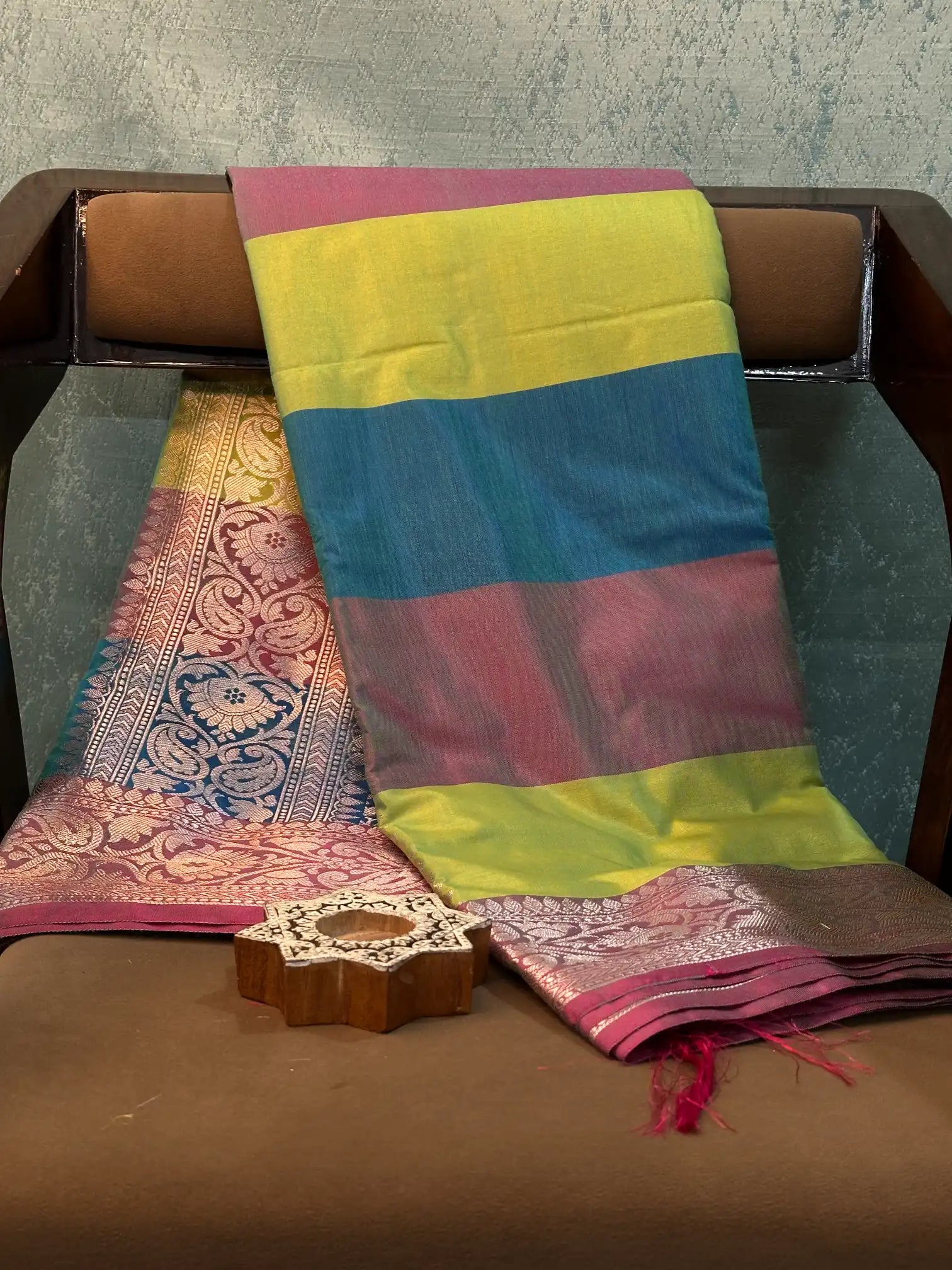 Contemporary Weave Kora Tissue Silk Banarasi Saree