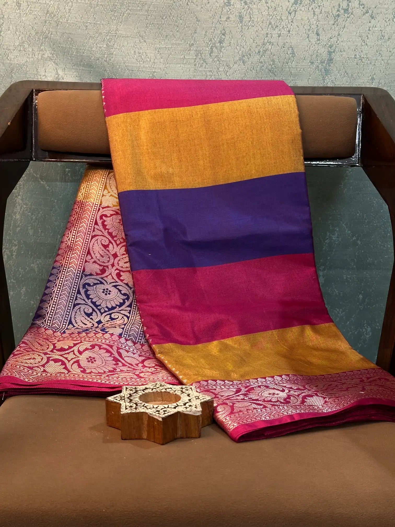 Contemporary Weave Kora Tissue Silk Banarasi Saree