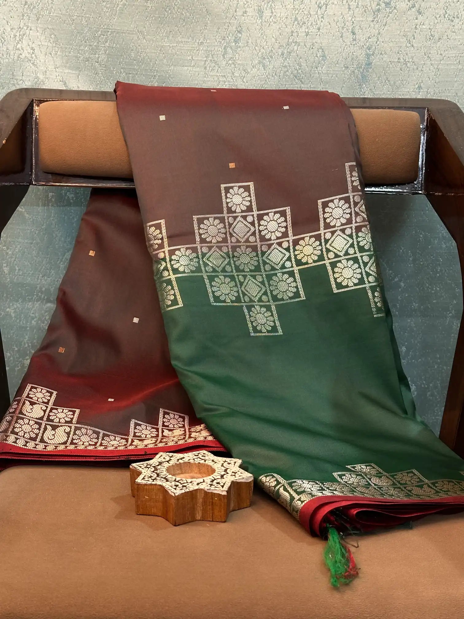 Eccentric Weave Softsilk Traditional Banarasi Saree