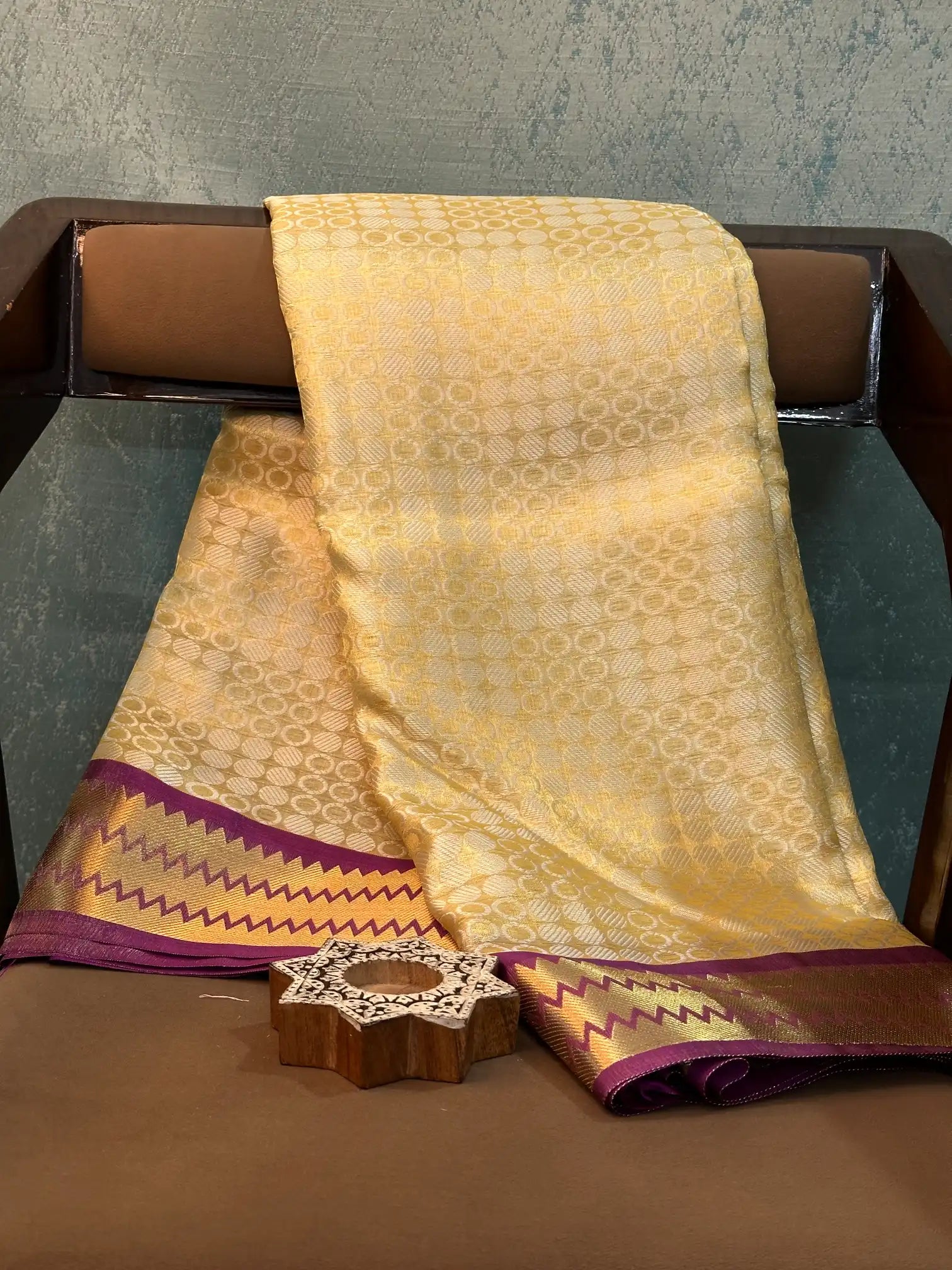 Eccentric Weave Softsilk Traditional Banarasi Saree