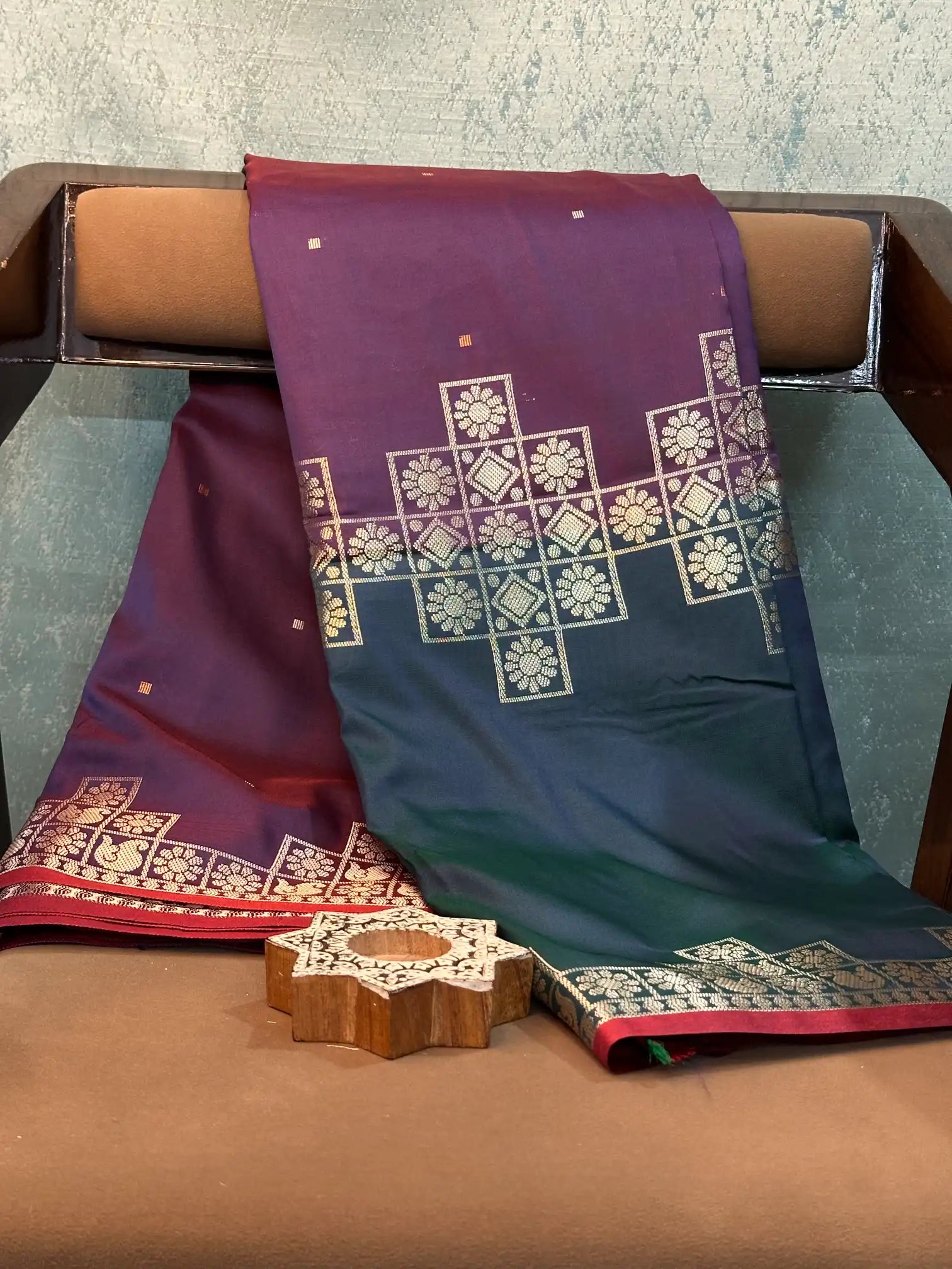 Contemporary Weave Kora Tissue Silk Banarasi Saree