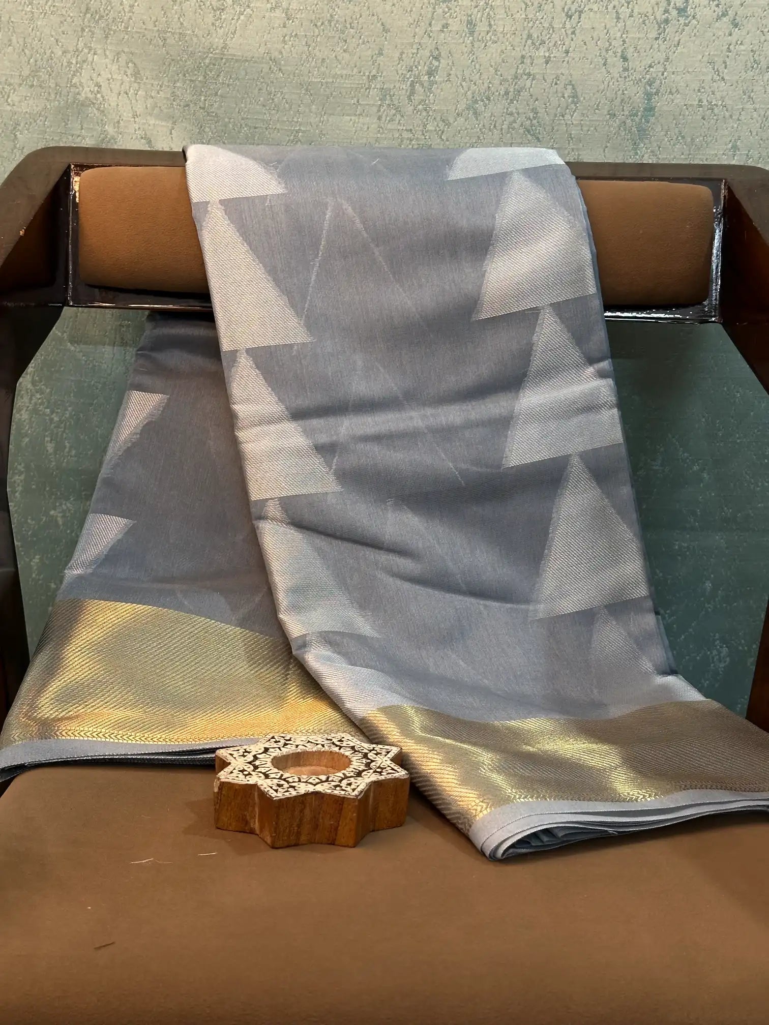 Eccentric Weave Softsilk Traditional Banarasi Saree