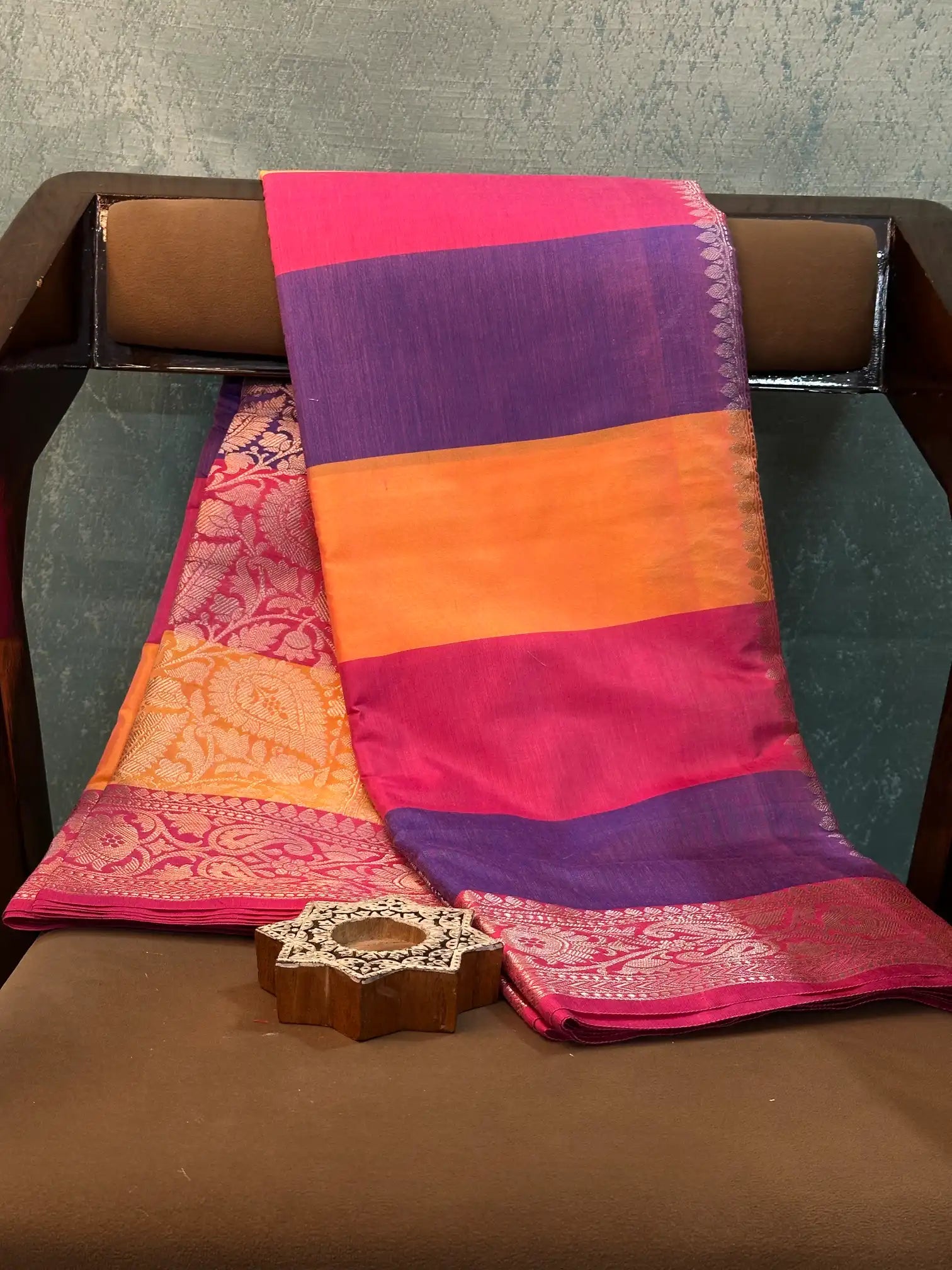 Contemporary Weave Kora Tissue Silk Banarasi Saree