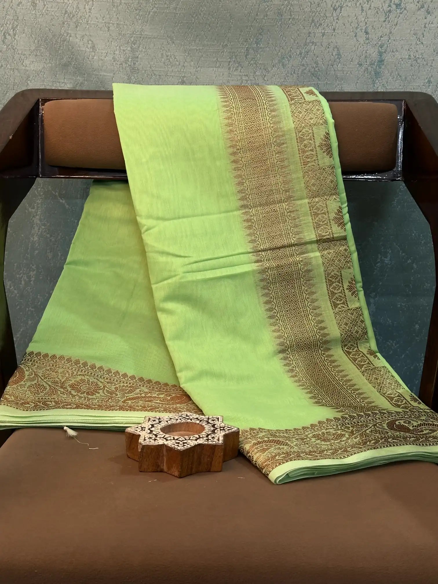 Eccentric Weave Softsilk Traditional Banarasi Saree