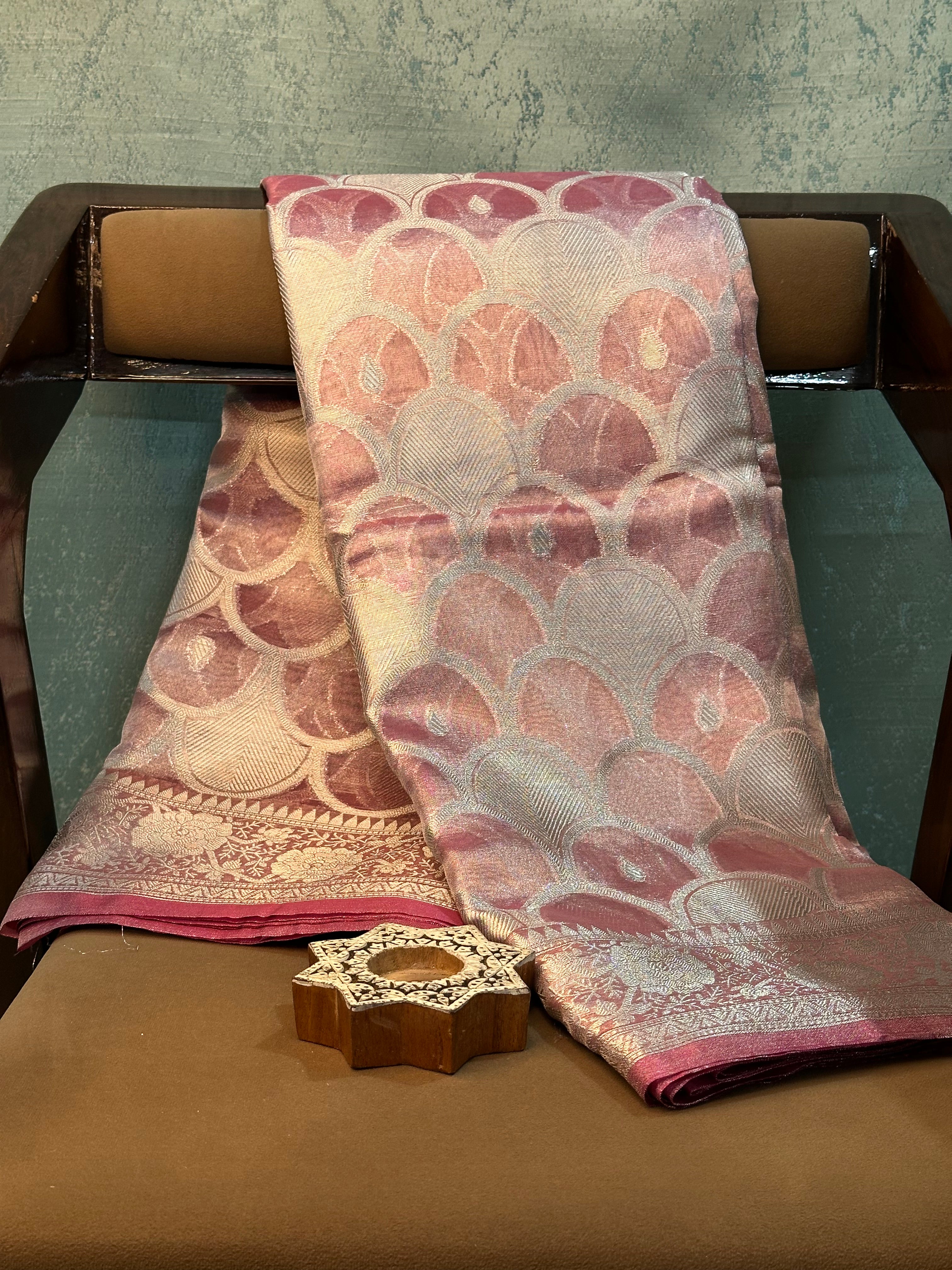 Contemporary Weave Kora Tissue Silk Banarasi Saree