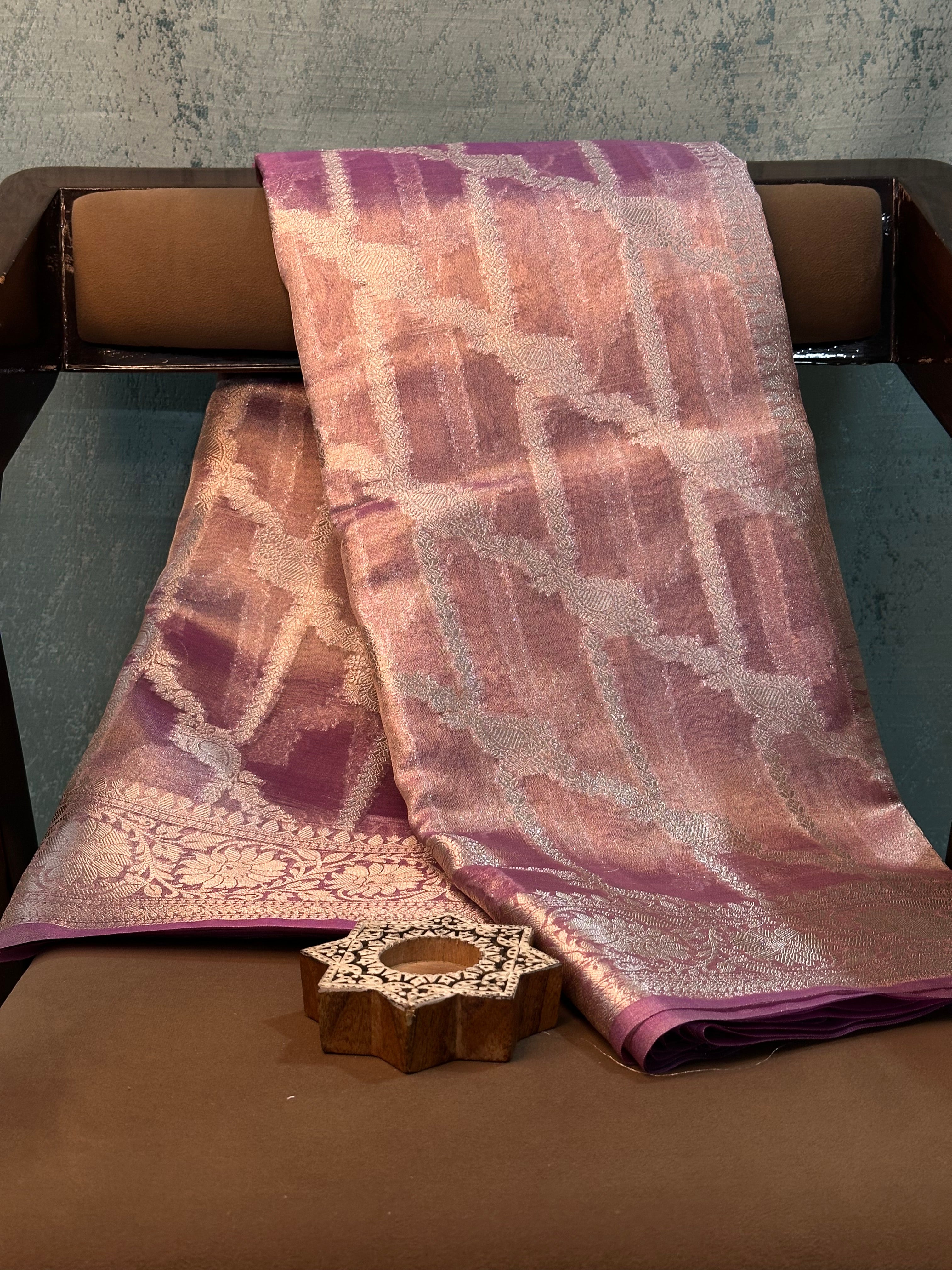 Contemporary Weave Kora Tissue Silk Banarasi Saree