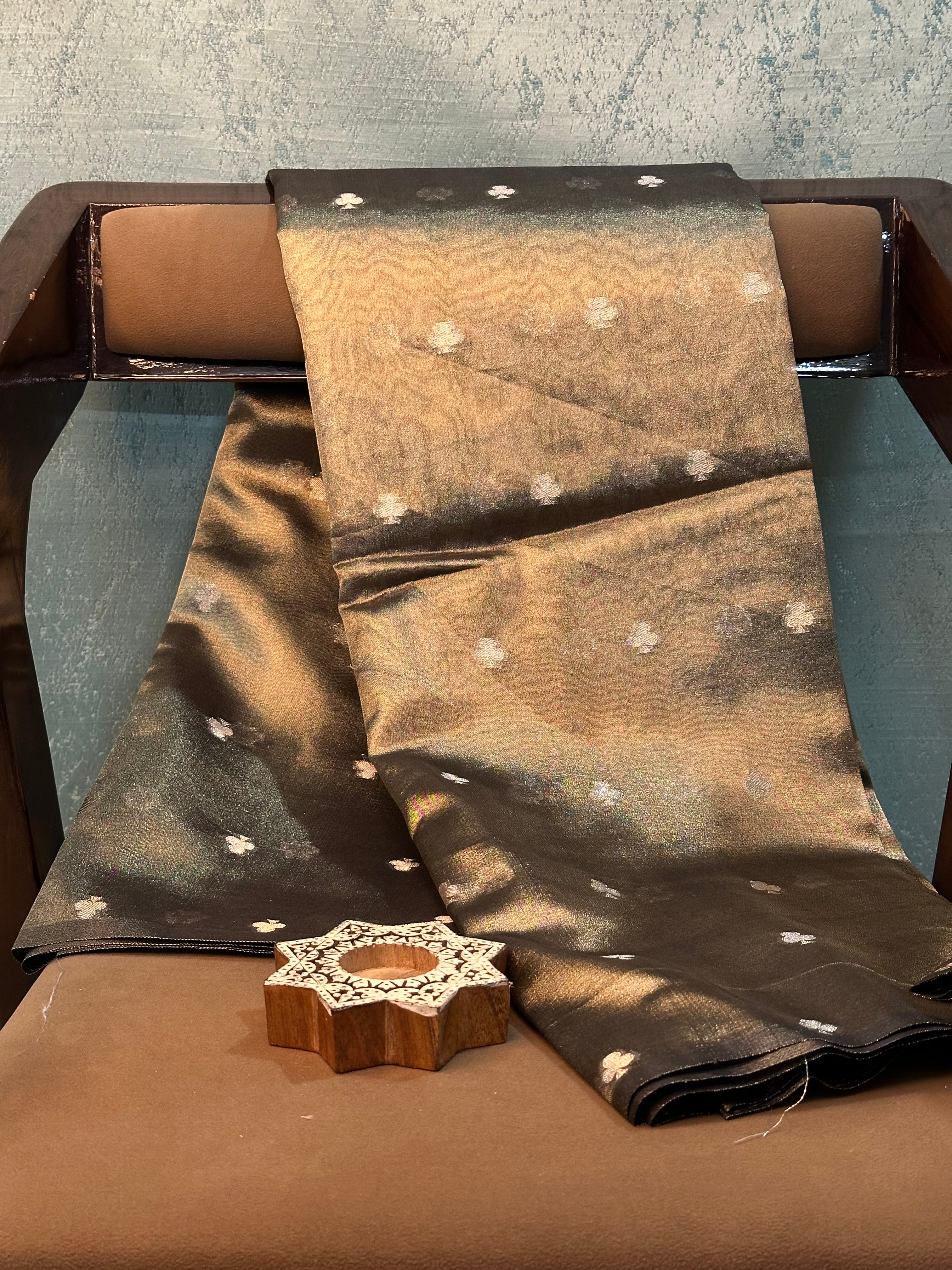 Contemporary Weave Kora Tissue Silk Banarasi Saree