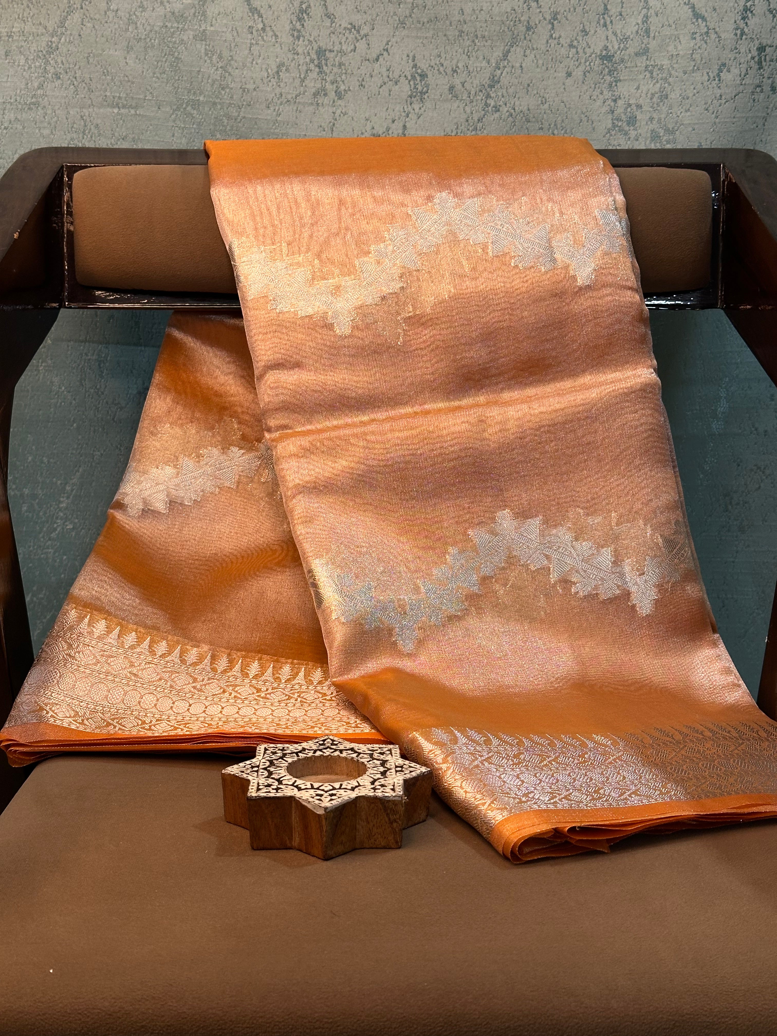 Contemporary Weave Kora Tissue Silk Banarasi Saree