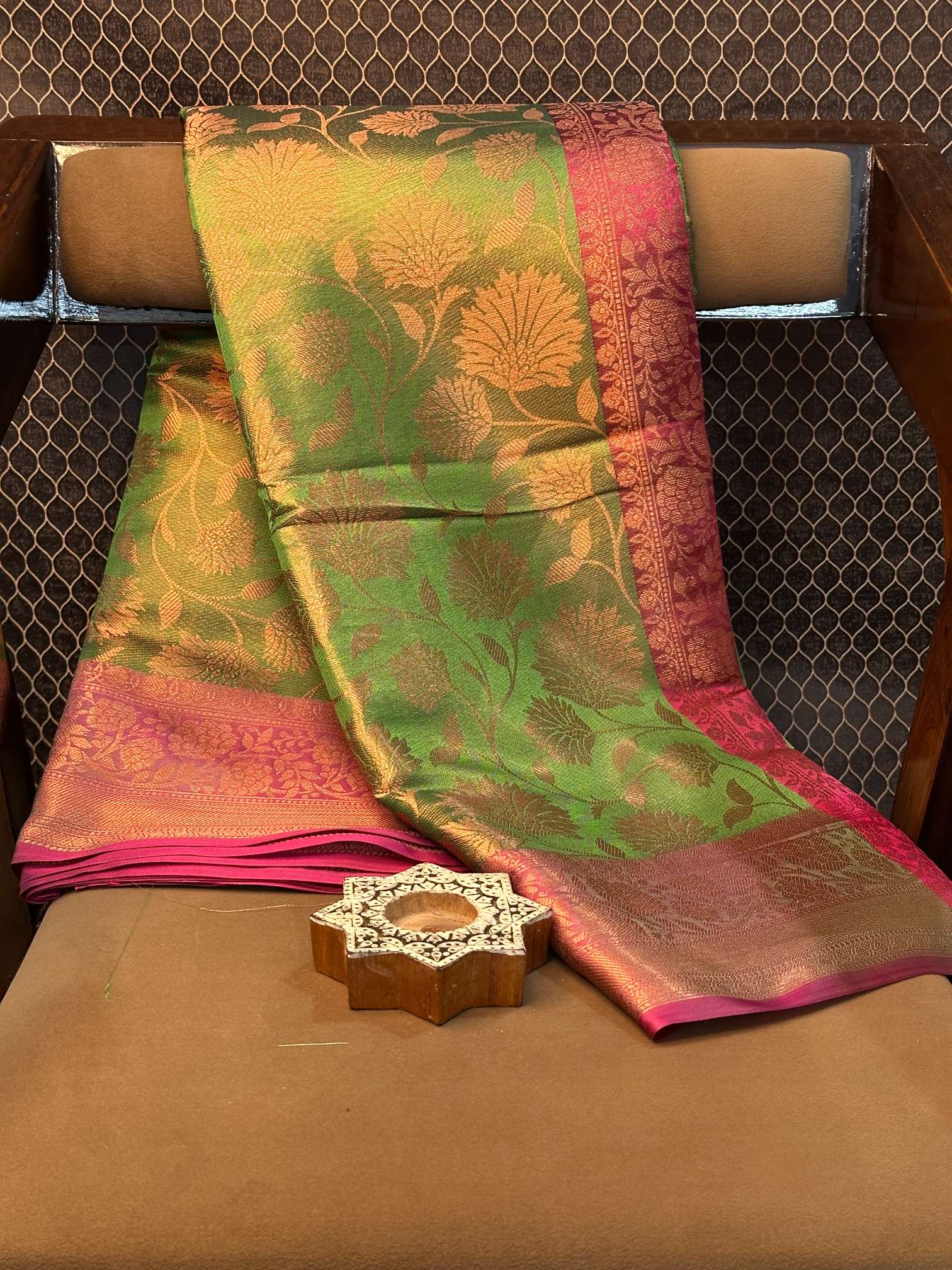 Eccentric zari weave Softsilk Heritage Banarasi saree