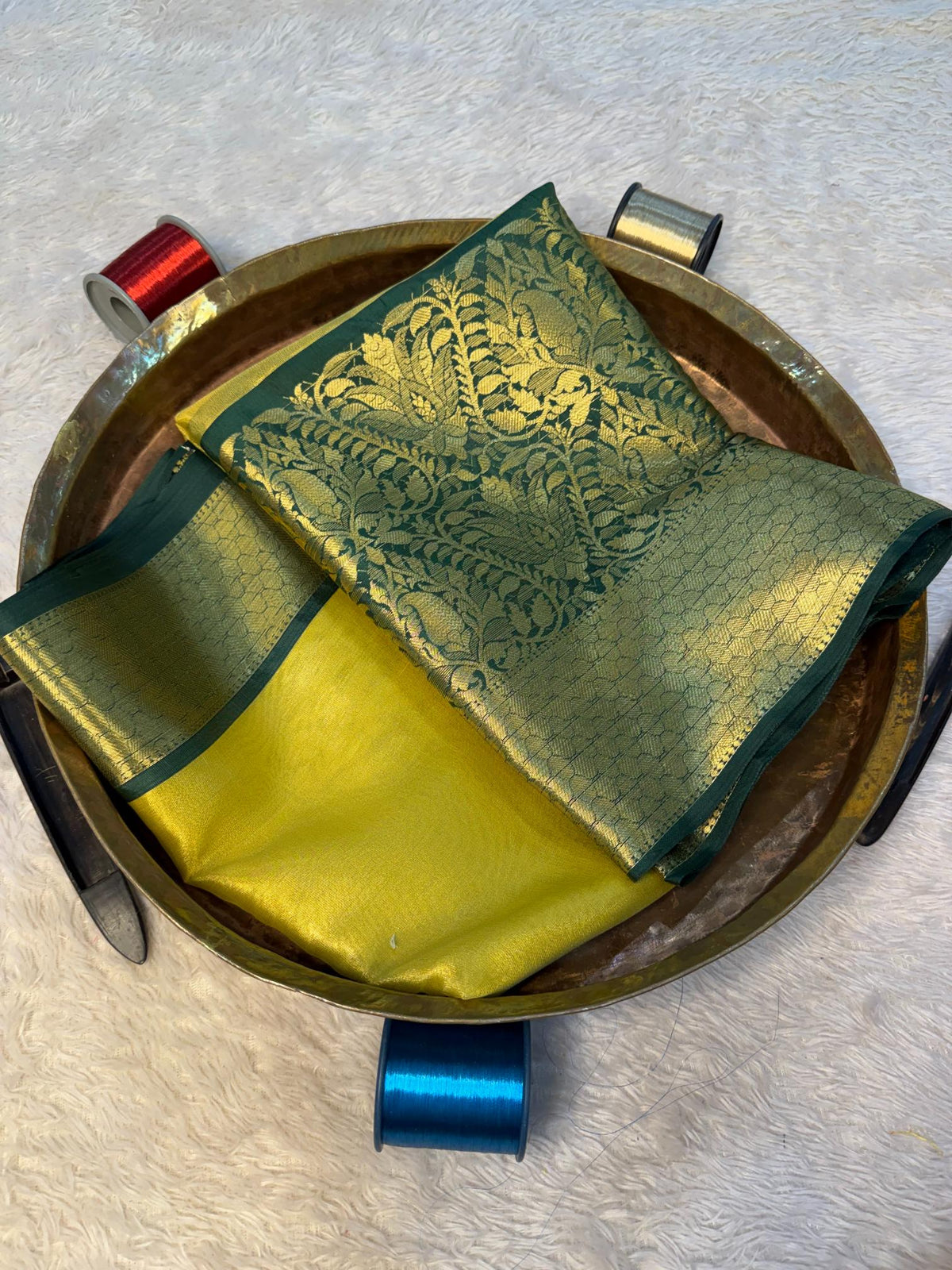 Trending Softsilk Jacquard Unique Banarasi Saree
