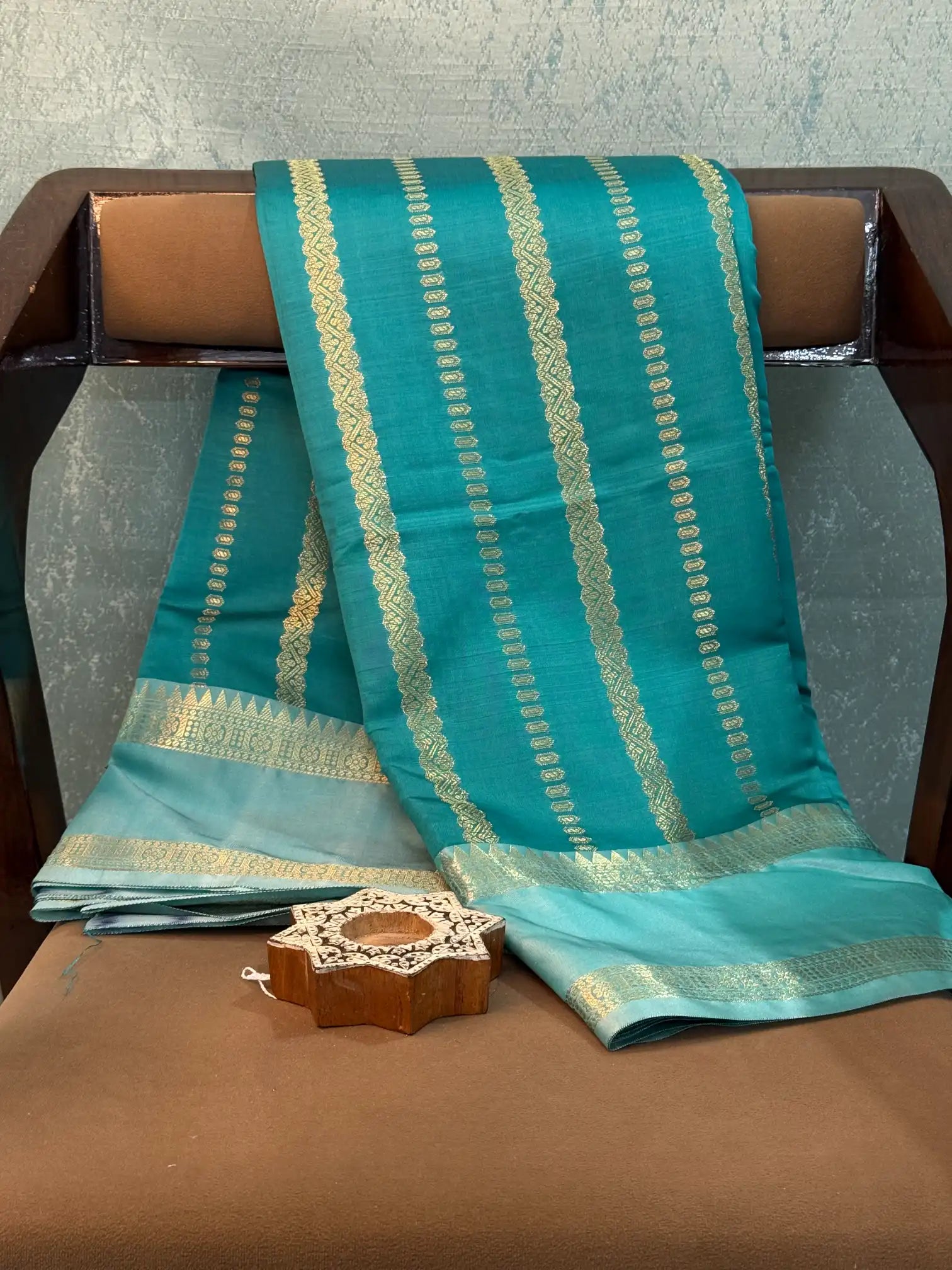Eccentric Weave Softsilk Traditional Banarasi Saree