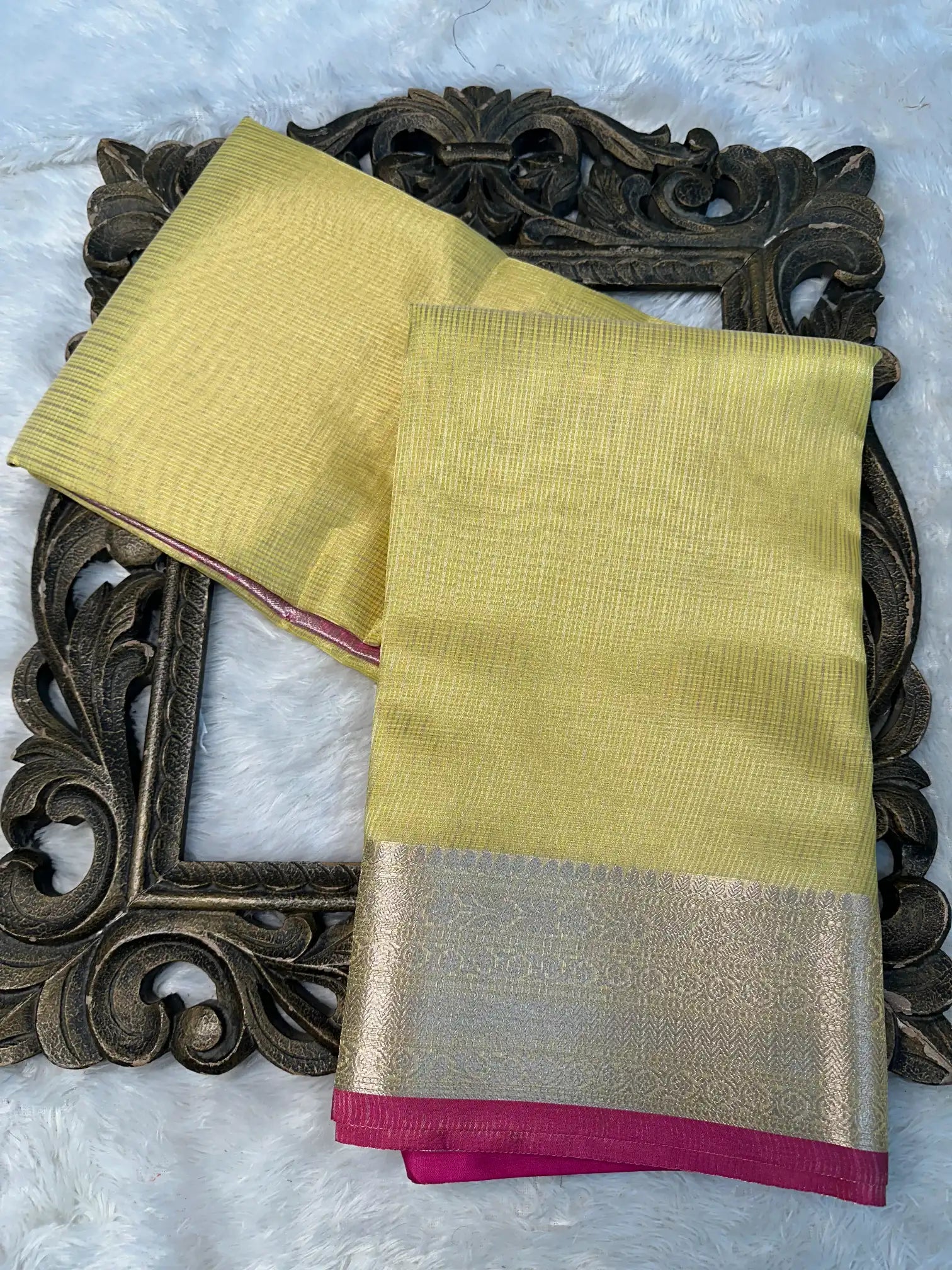 Eccentric Weave Softsilk Traditional Banarasi Saree