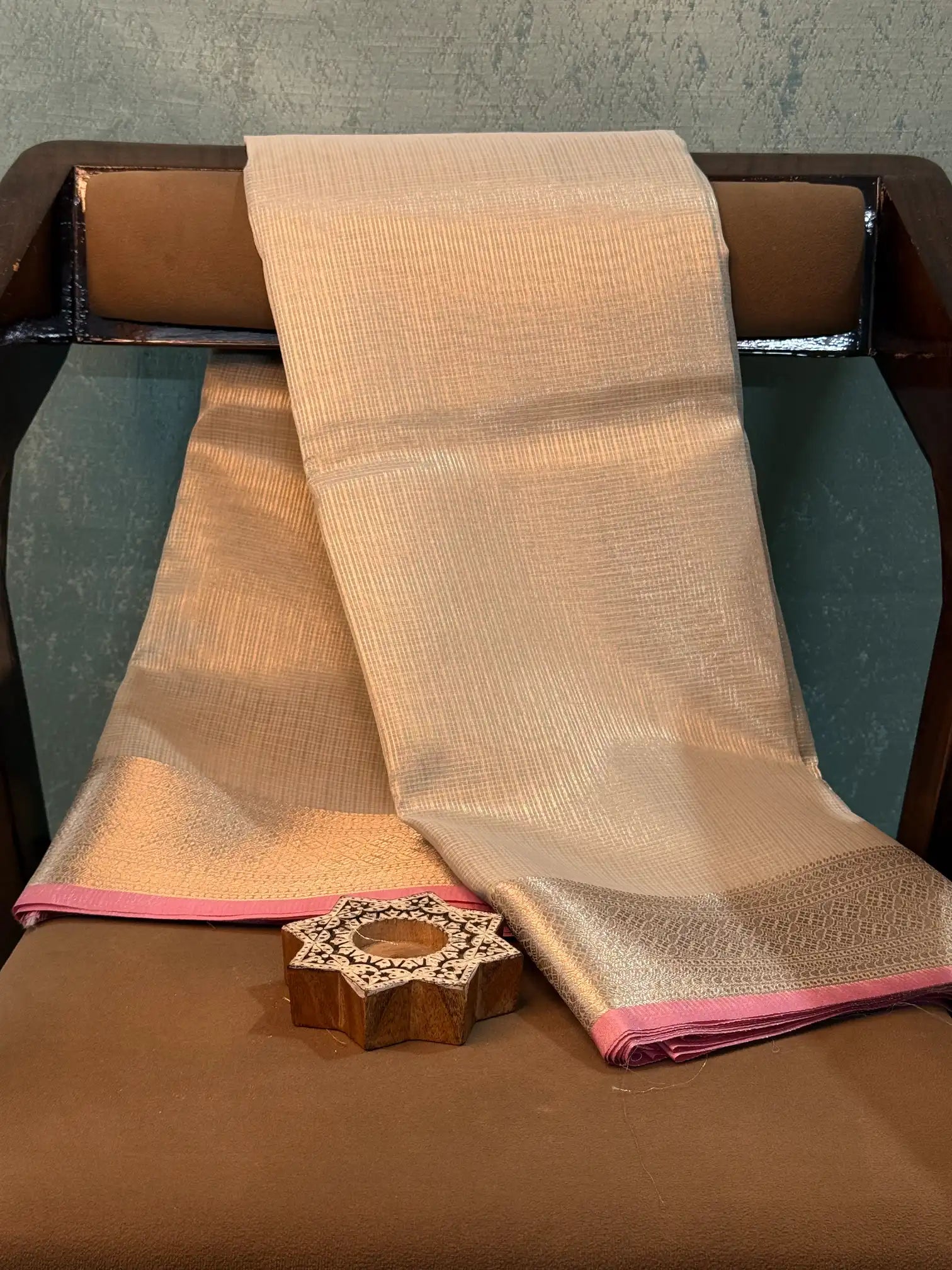 Contemporary Weave Kora Tissue Silk Banarasi Saree