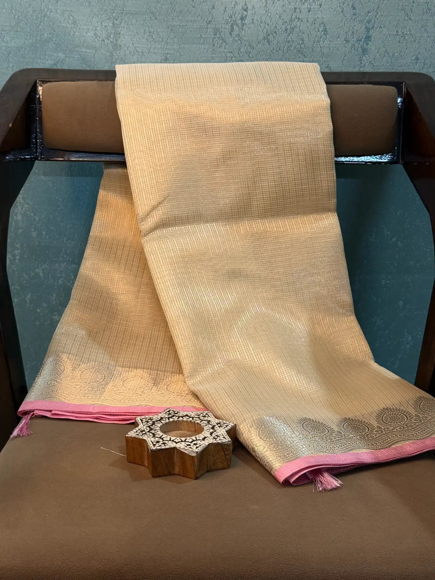 Contemporary Weave Kora Tissue Silk Banarasi Saree
