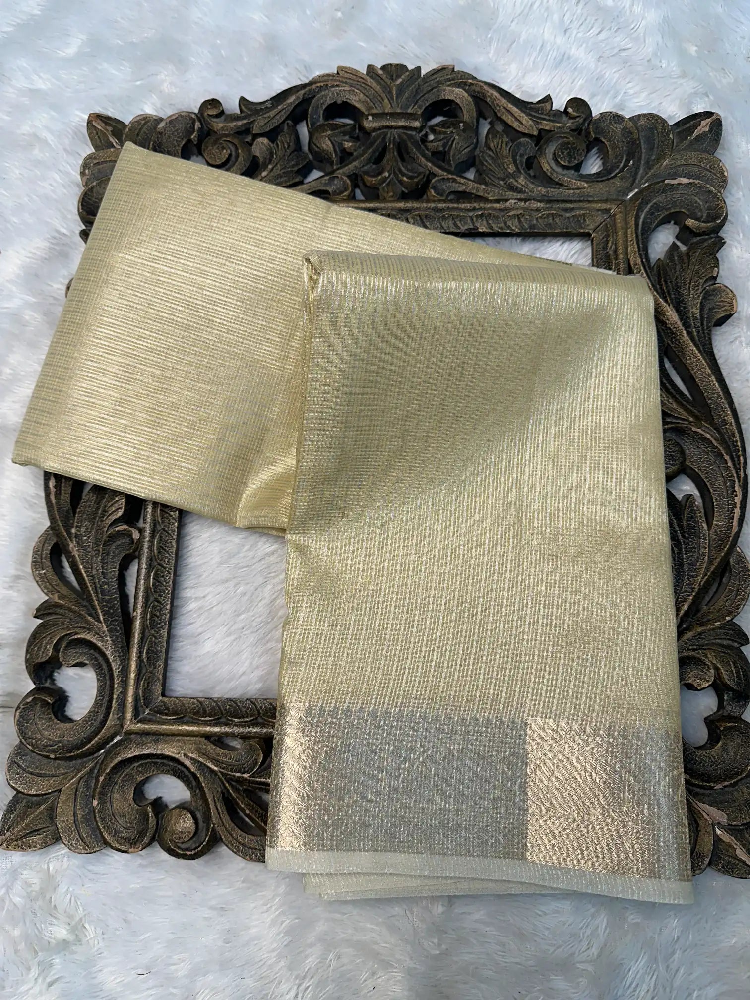 Contemporary Weave Kora Tissue Silk Banarasi Saree