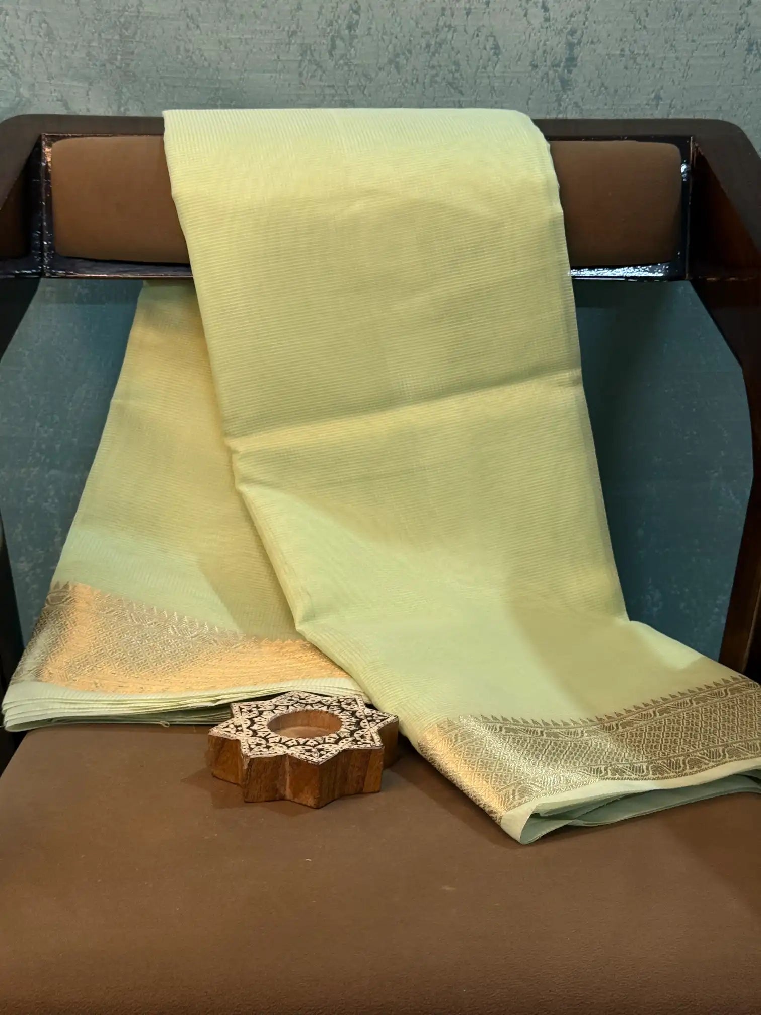 Eccentric Weave Softsilk Traditional Banarasi Saree