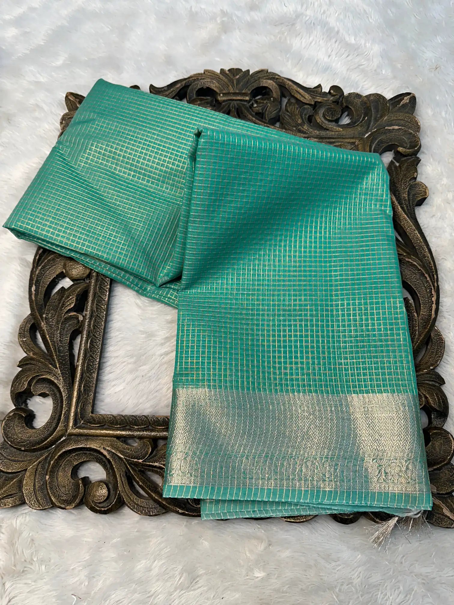 Contemporary Weave Kora Tissue Silk Banarasi Saree