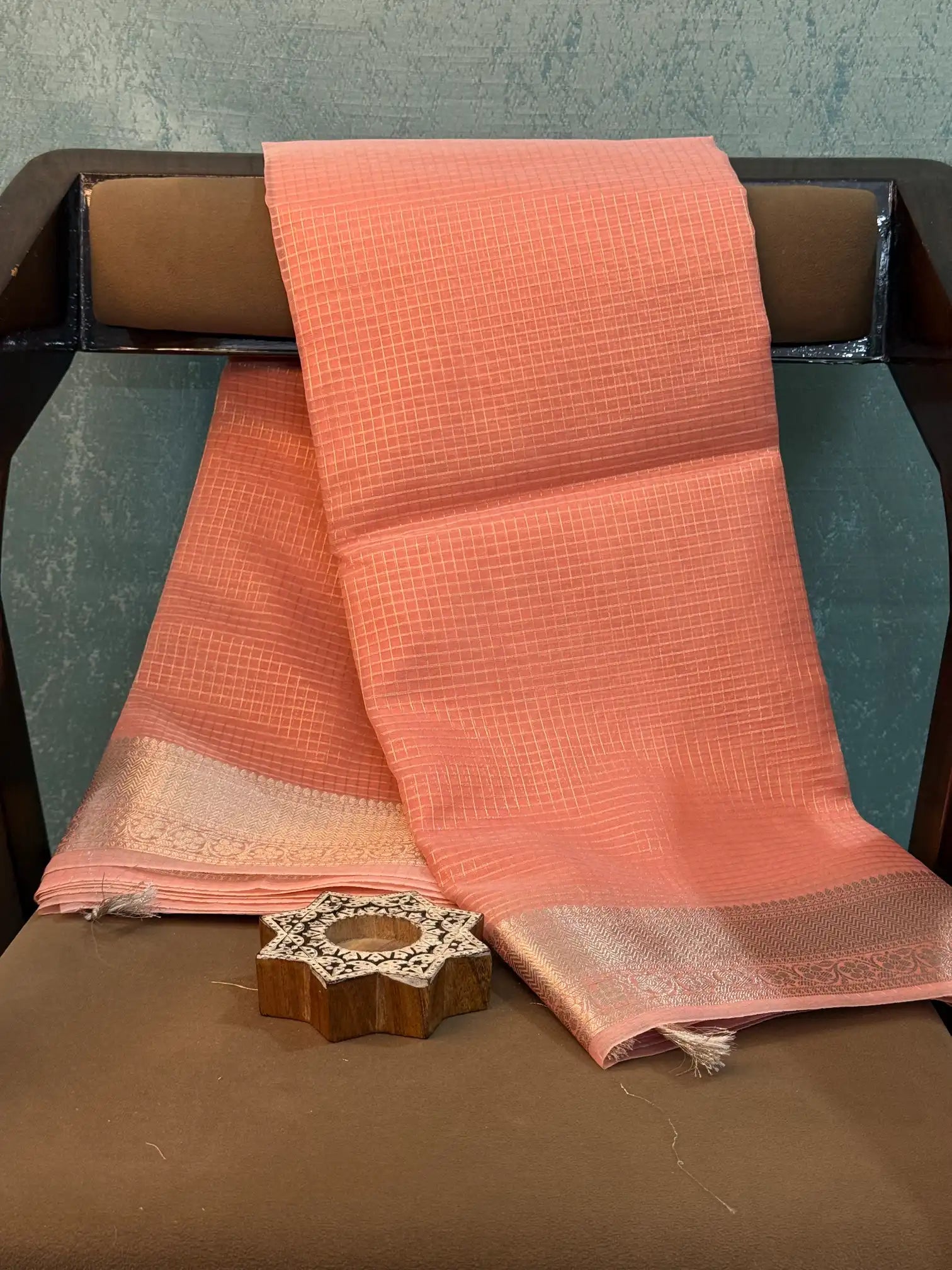 Contemporary Weave Kora Tissue Silk Banarasi Saree