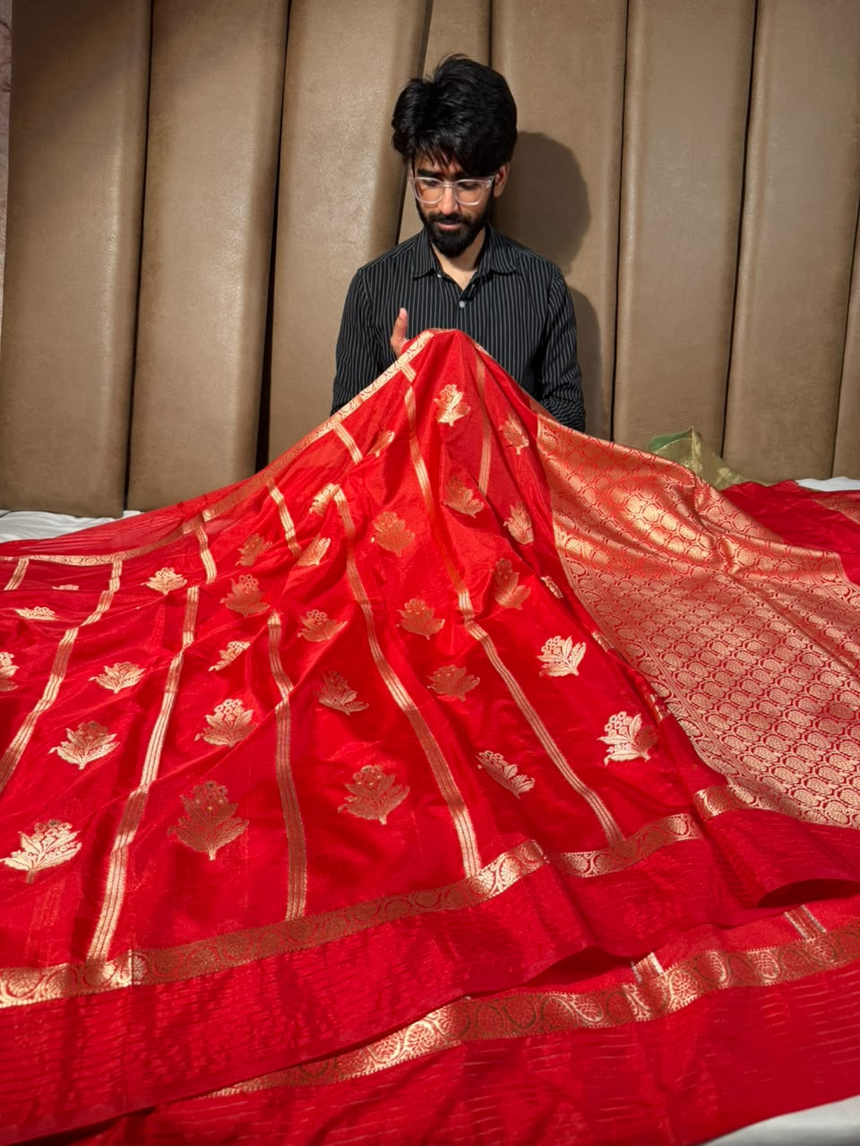 Bright Red Chinia Silk Traditional Banarasi Saree