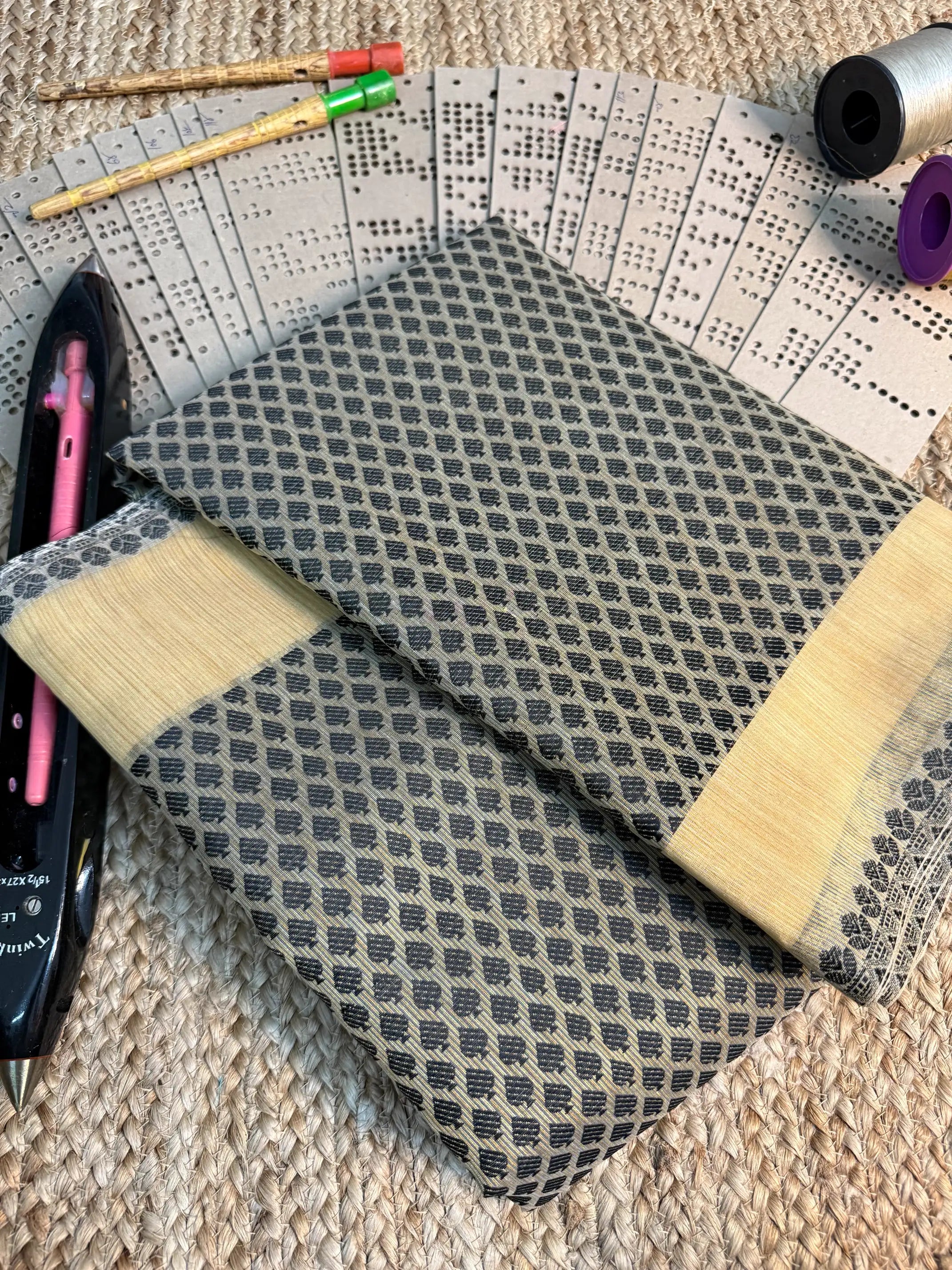 Eccentric zari weave Softsilk Banarasi saree