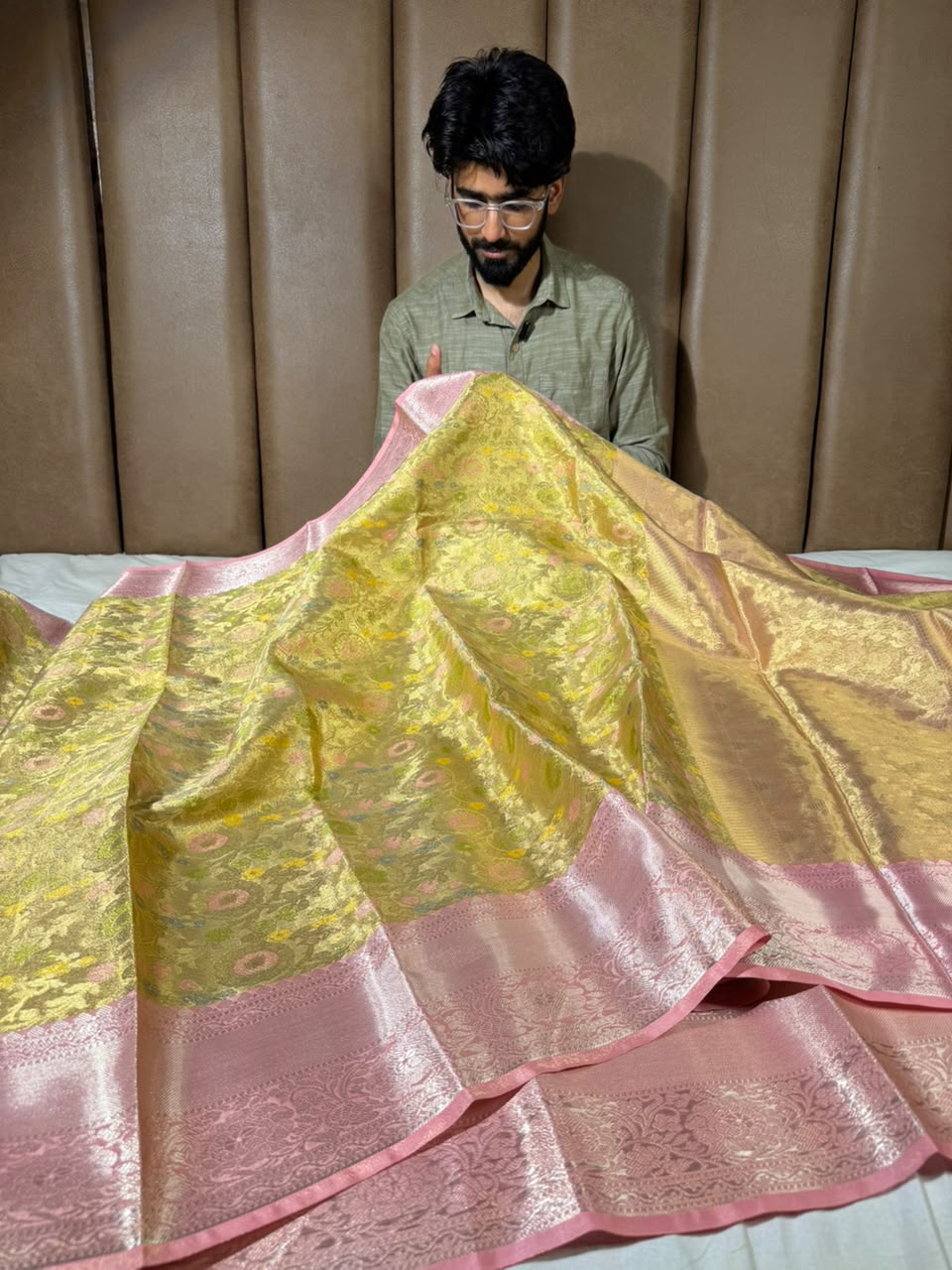 Gold Meenakari Vaskat Tissue Silk Banarasi Saree
