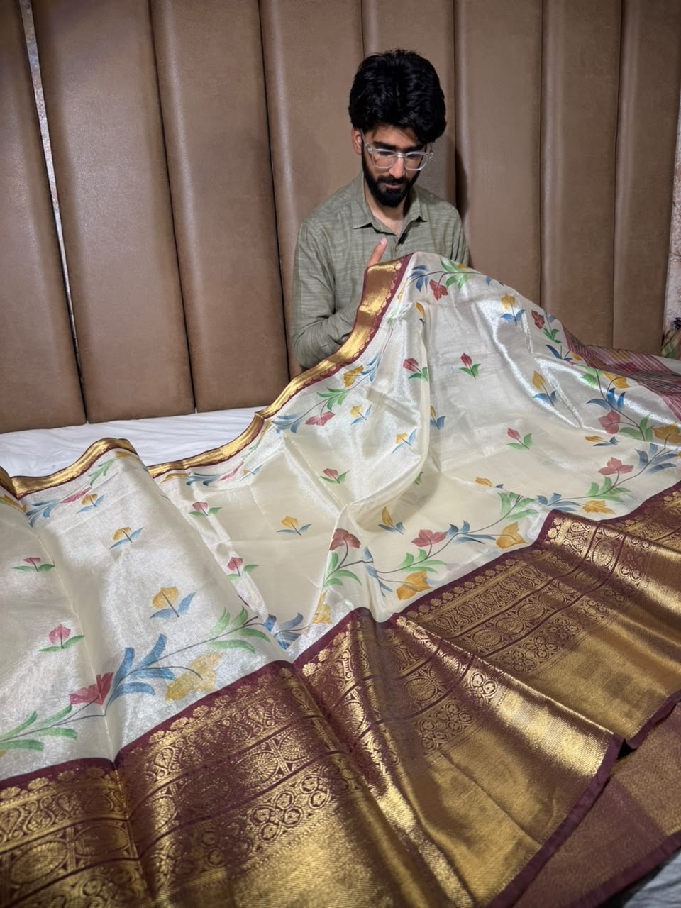 Ivory Soft Tissue Banarasi Saree With Floral Prints 