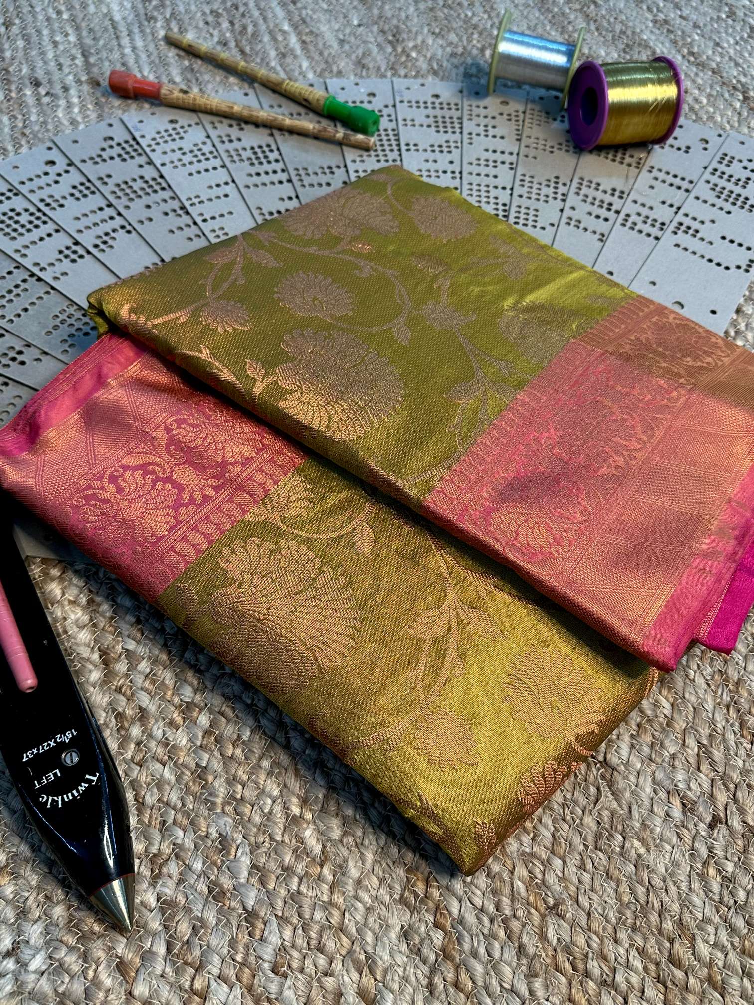 Eccentric Weave Softsilk Traditional Banarasi Saree